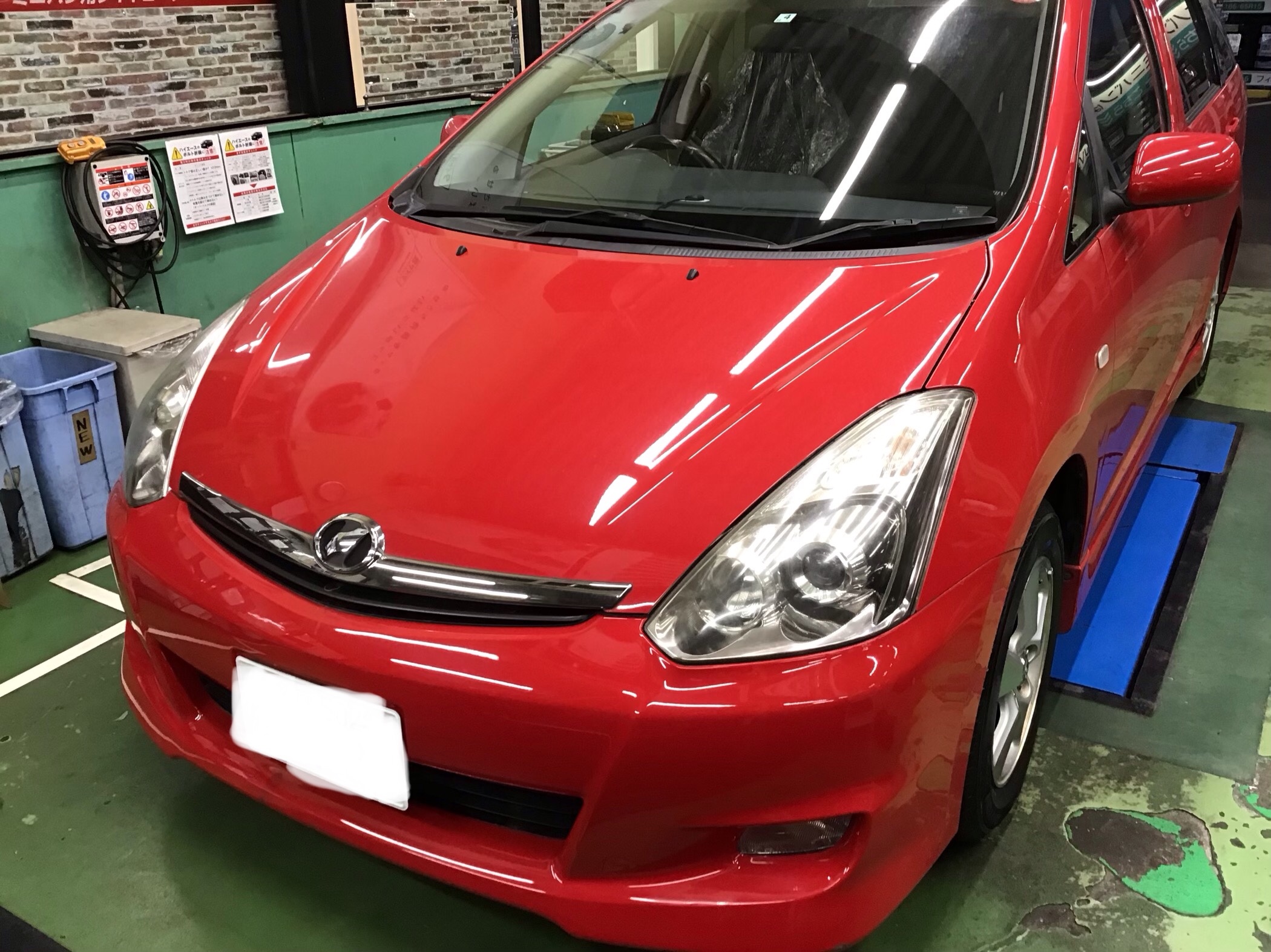 トヨタ ウィッシュ タイヤ交換 サービス事例 タイヤ館 東久留米 東京都のタイヤ カー用品ショップ タイヤからはじまる トータルカーメンテナンス タイヤ館グループ