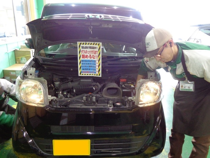 N Box スモールランプ交換 ホンダ N Box その他 パーツ取付 各種用品取付 サービス事例 タイヤ館 入間 タイヤからはじまる トータルカーメンテナンス タイヤ館グループ