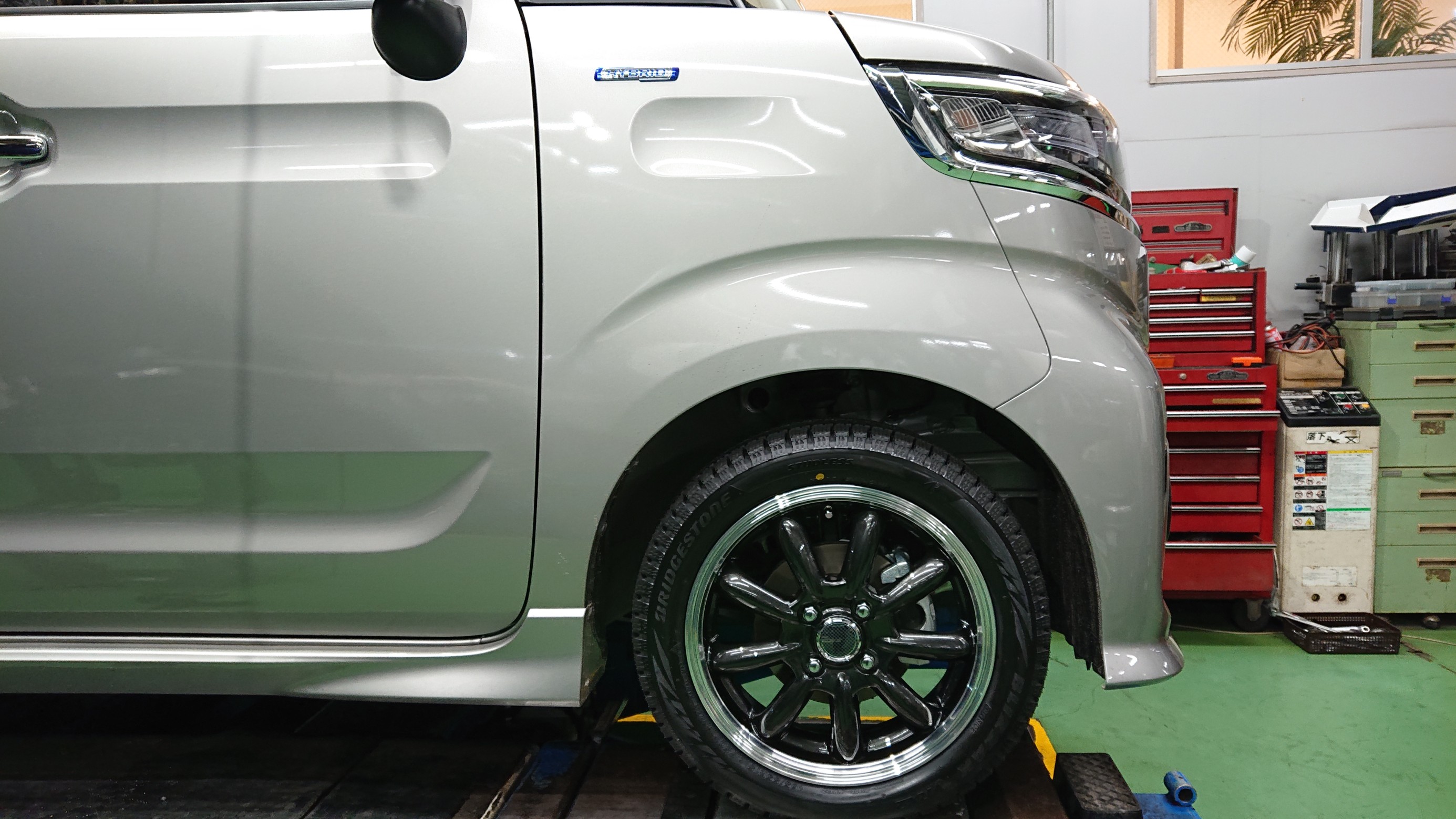 スタッドレスタイヤ(スペーシア)