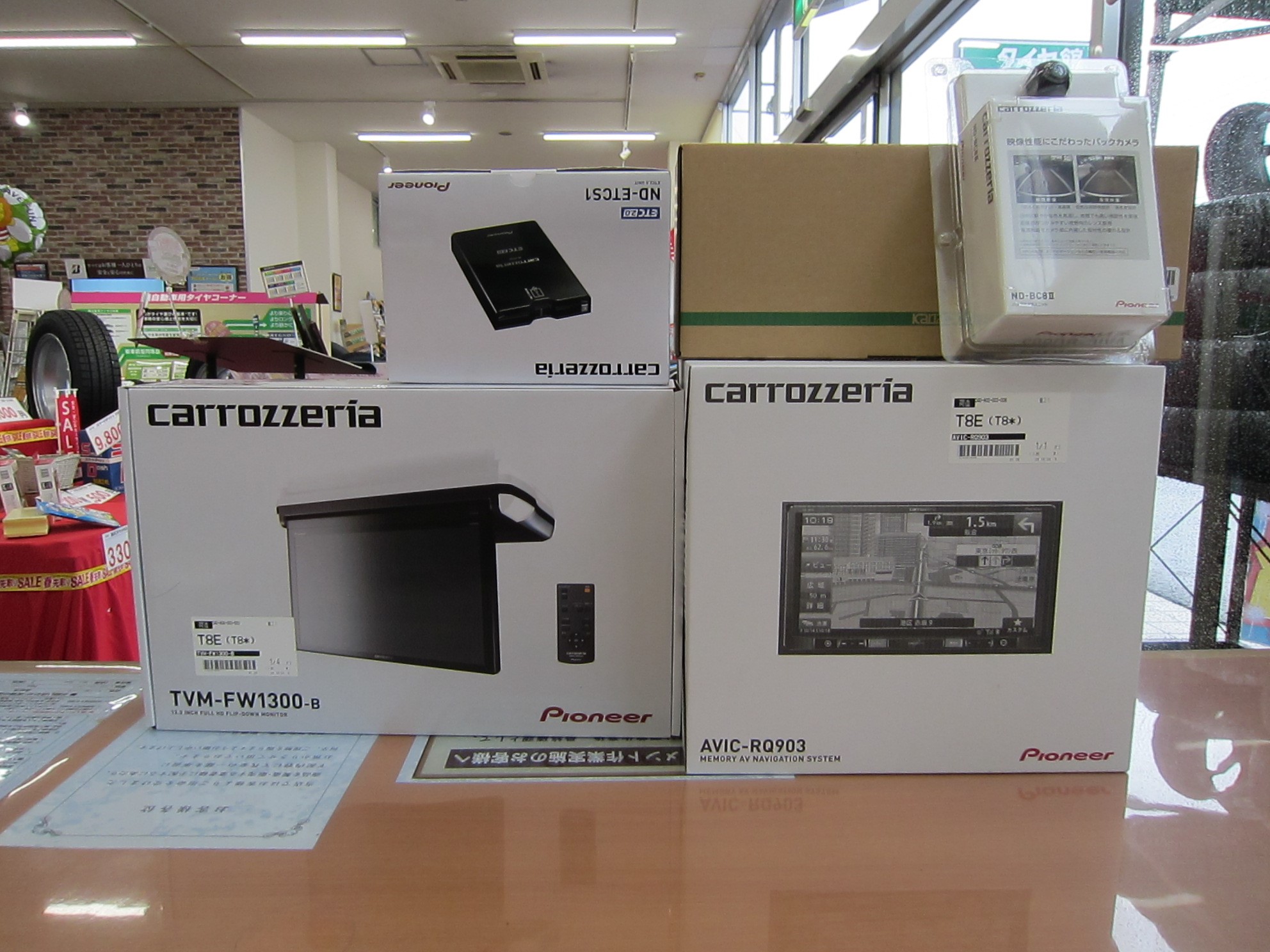 パイオニア 楽ナビとフリップダウン入荷 | トヨタ ノア AV&ナビ機器