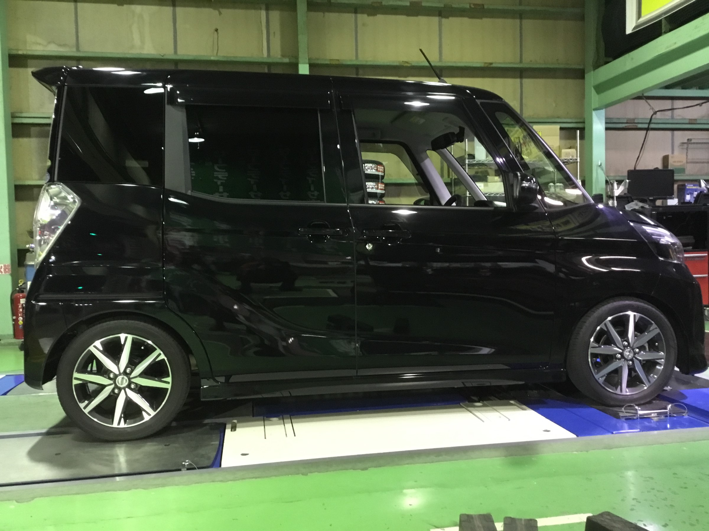 日産デイズルークス 車高調 サービス事例 タイヤ館 太宰府 タイヤからはじまる トータルカーメンテナンス タイヤ館グループ