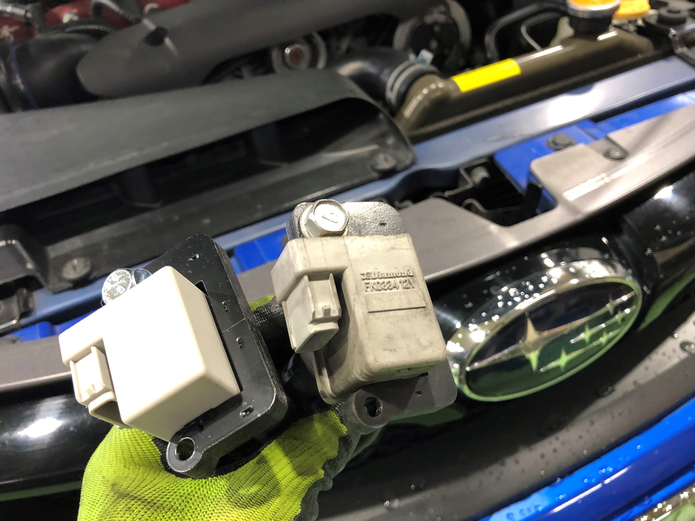 スバル GRF インプレッサWRX STI にハイスパークイグニッションコイルをお取り付け致しましたっ！！ | スバル インプレッサWRX STI  その他 パーツ取付 > 各種用品取付 | 技術サービス施工事例 | タイヤ館 福岡東 | タイヤからはじまる、トータルカーメンテナンス タイヤ館 ...