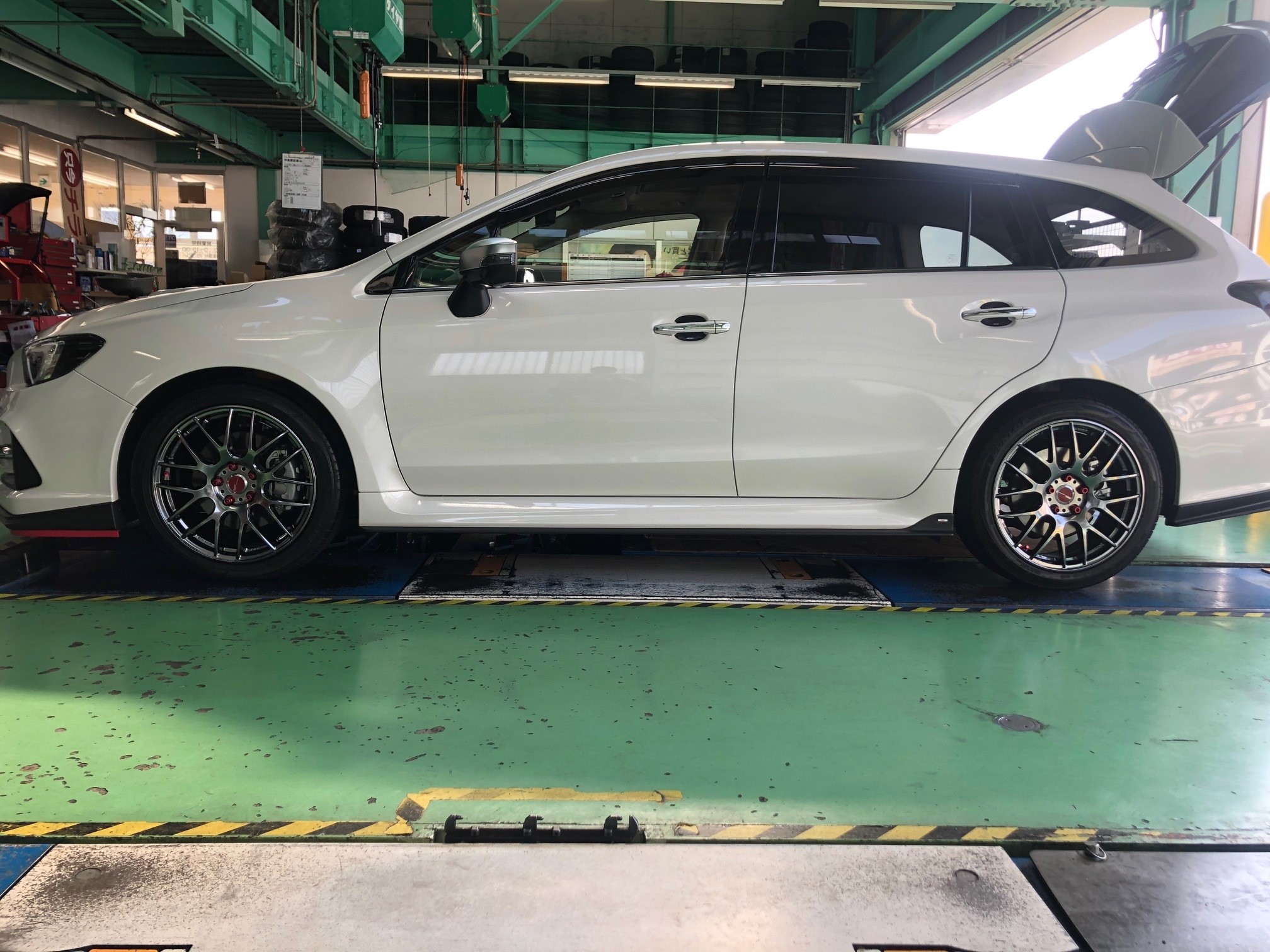 レヴォーグにWORK EMOTION M8R GTK 装着～♪ | 店舗おススメ情報