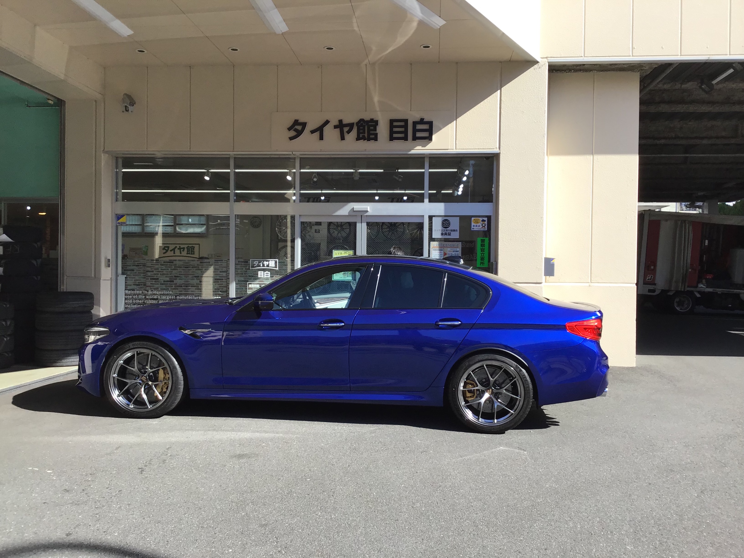 BMW M5 BBS RI-D | 店舗おススメ情報 | タイヤ館 目白（東京都）