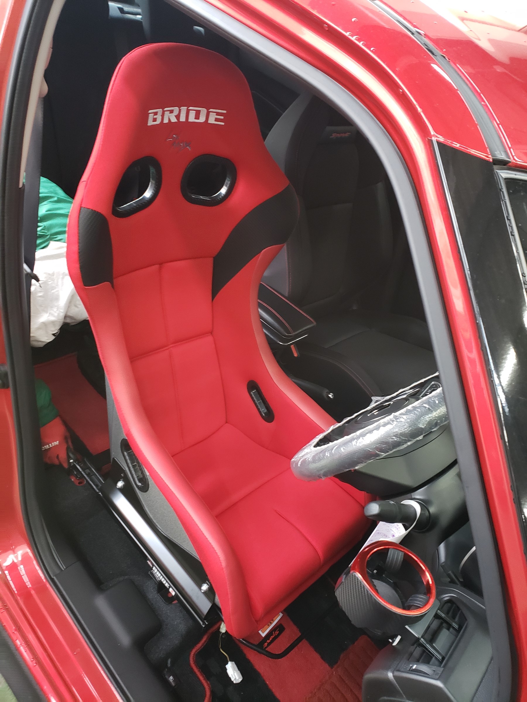 スイフトスポーツ ＺＣ33Ｓ ブリッド フルバケシート取り付け | スズキ