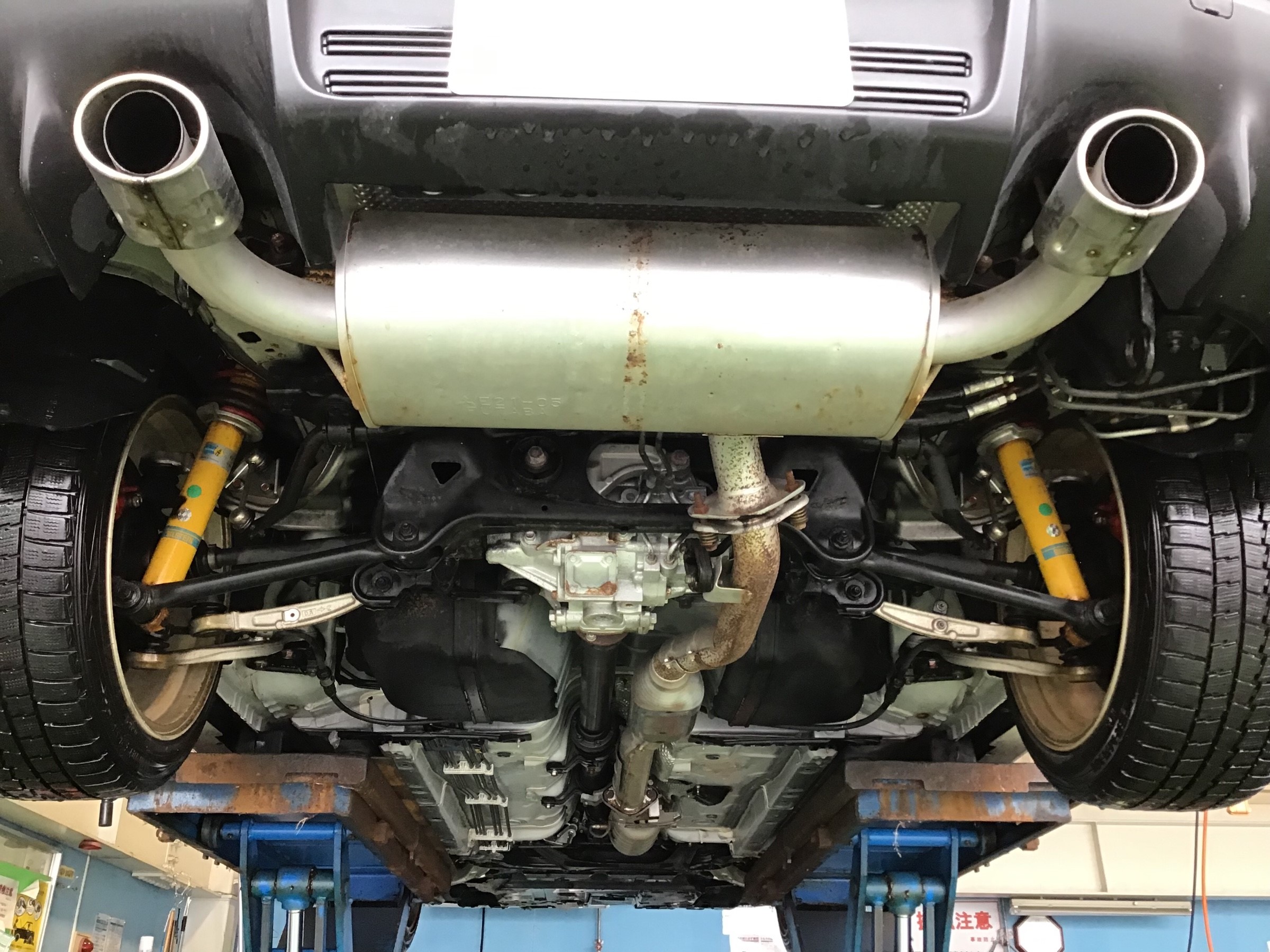 スバルサンバー マフラー交換 けろあき S Blog