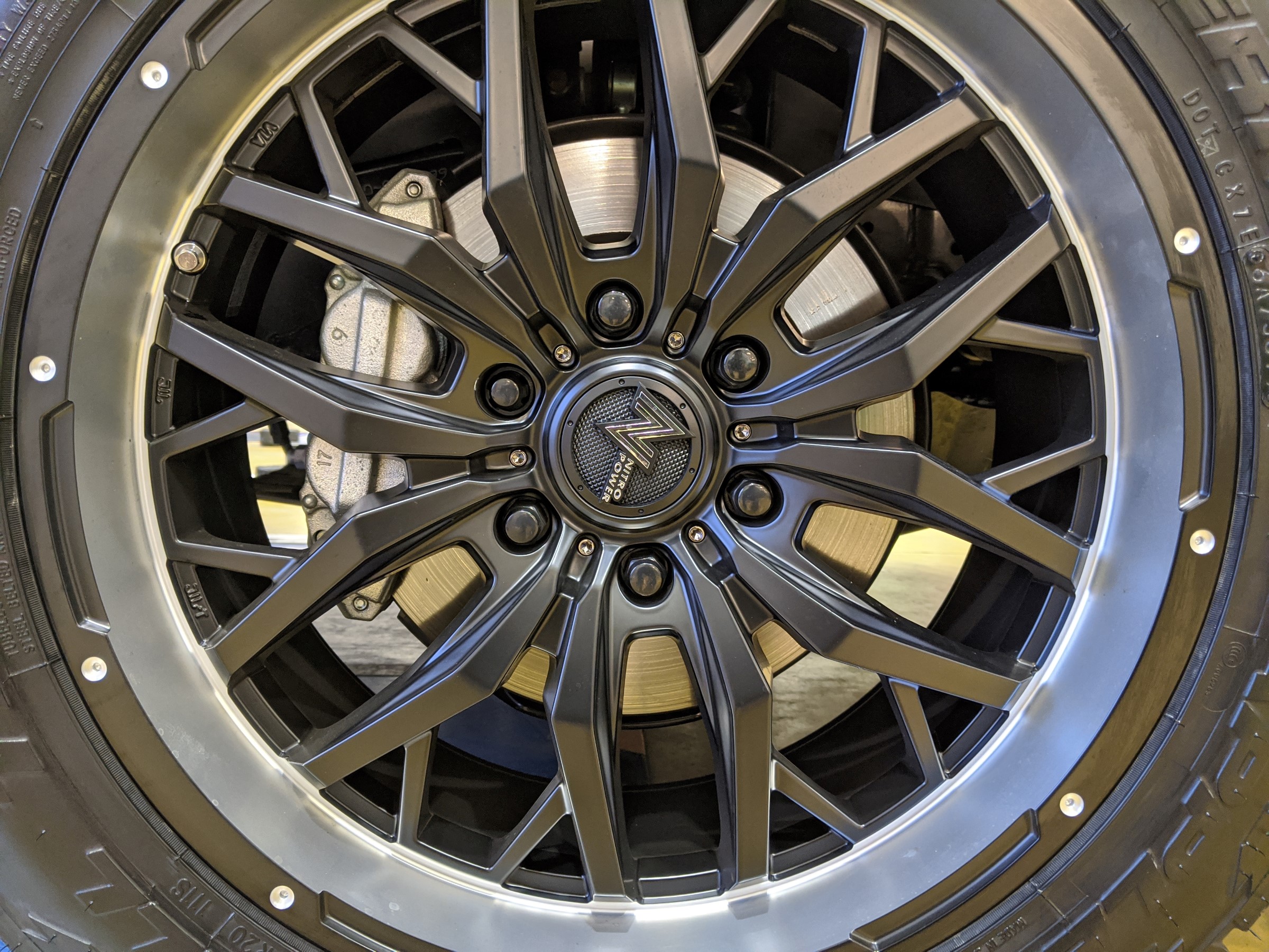 トヨタ ランドクルーザー プラド に ナイトロパワー ガジェット 20