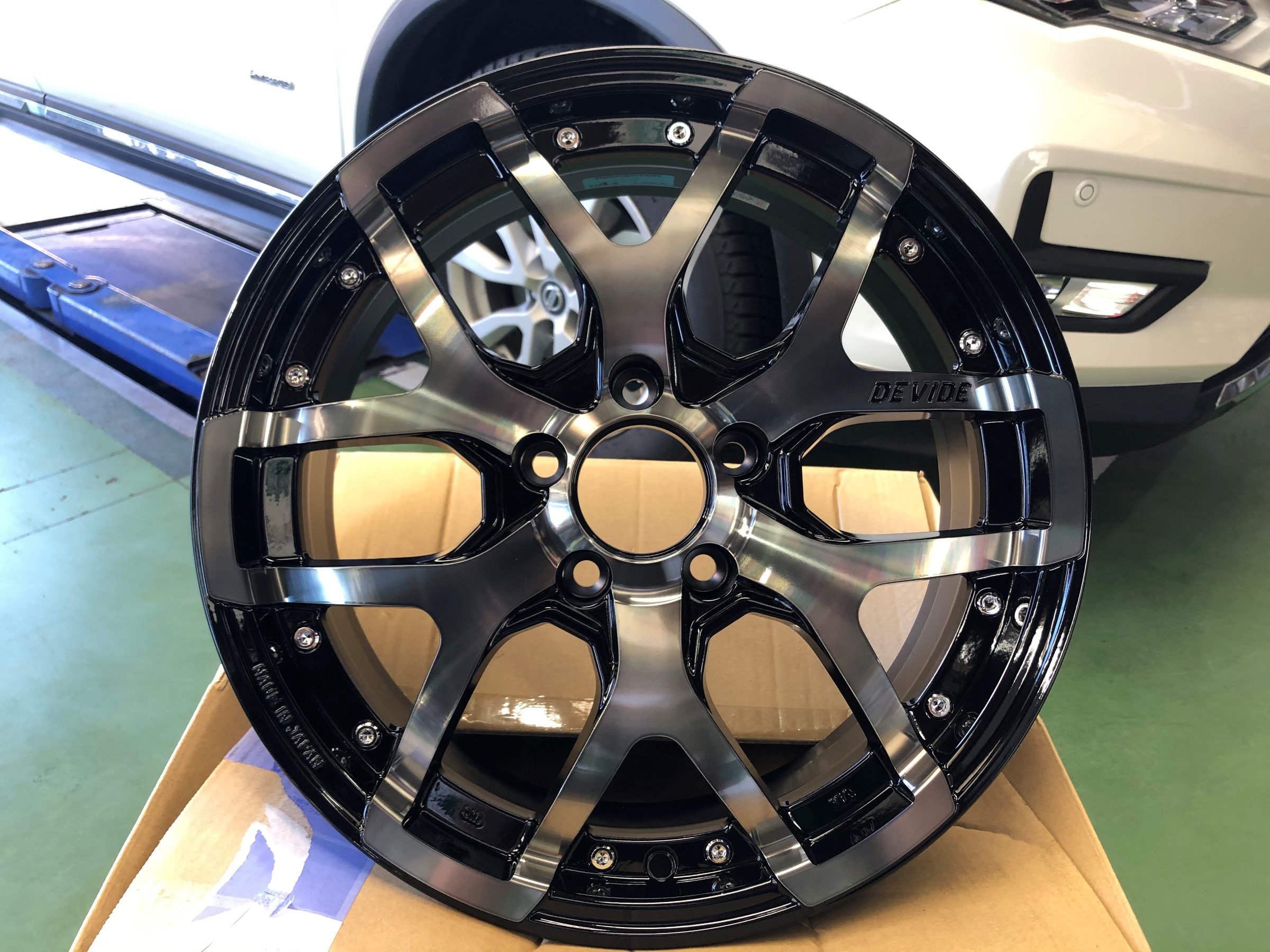 ニッサン・エクストレイル・T32】SSRにホイール交換 | 店舗お