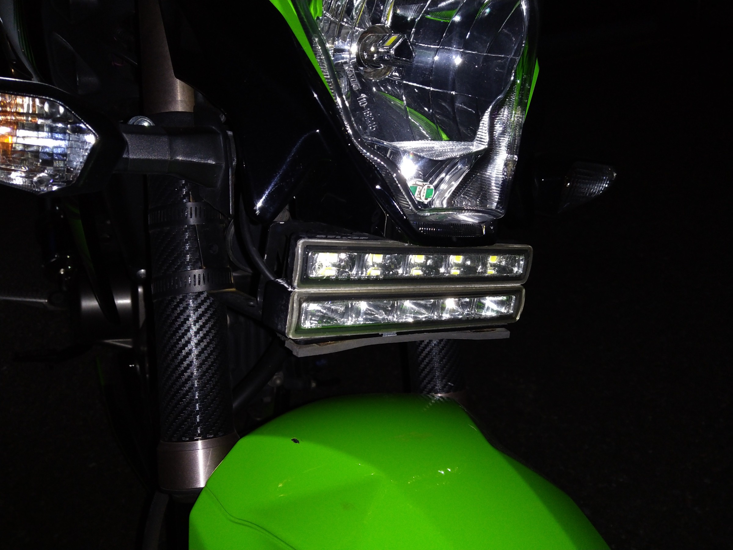 Ledﾃﾞｲﾗｲﾄ取付 ｶﾜｻｷｚ125プロ 私のバイクです その他 カー用品取付 ｌｅｄ電球各種取付け スタッフ日記 タイヤ館 春日 タイヤからはじまる トータルカーメンテナンス タイヤ館グループ