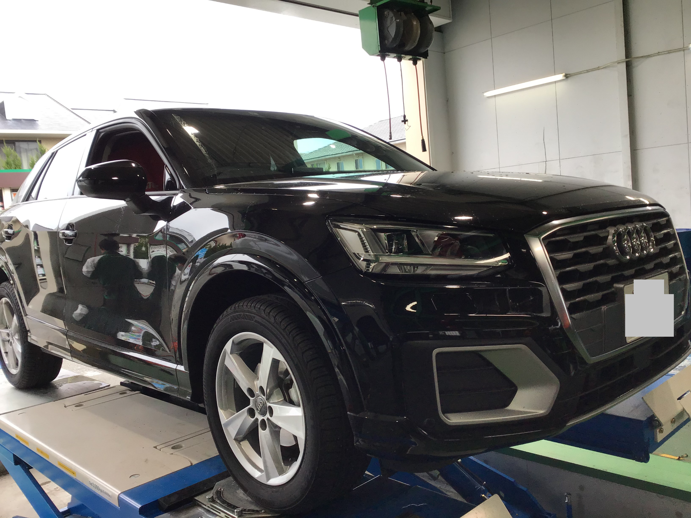 アウディQ2 RAYSホイール・タイヤお取り付け!! | 店舗おススメ情報