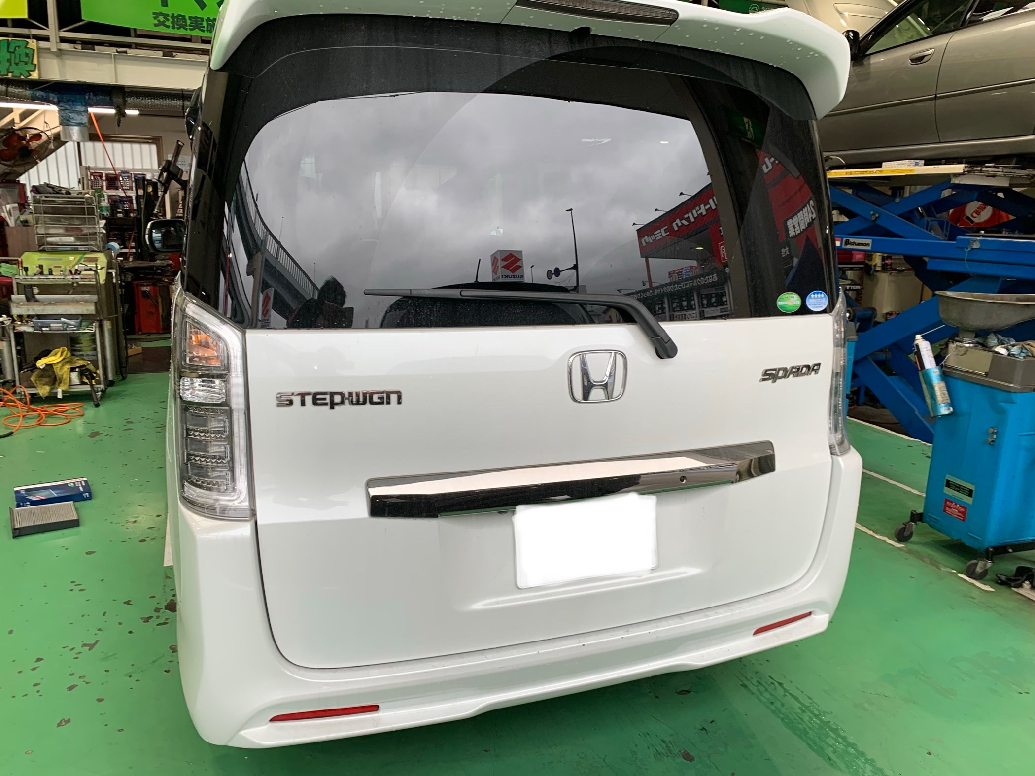 エアコンフィルター交換 ホンダ ステップワゴン メンテナンス商品 その他 無料安全点検 取り付け 施工事例集 タイヤ館 福岡西 タイヤからはじまる トータルカーメンテナンス タイヤ館グループ