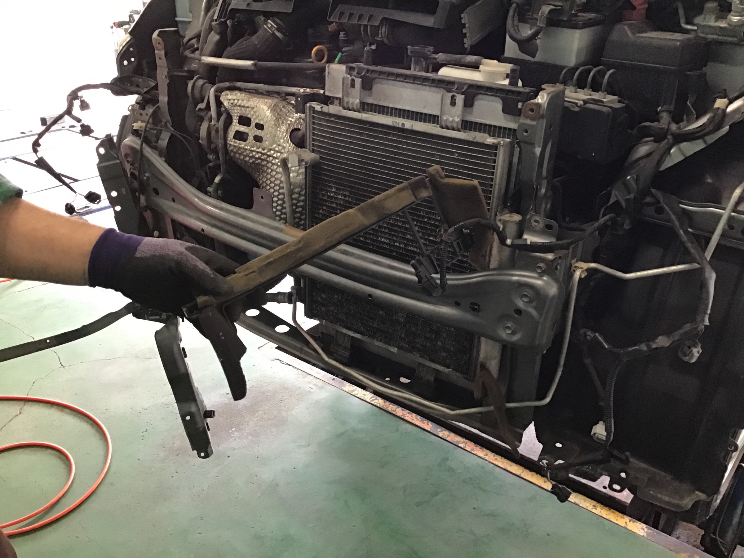 ダイハツ ムーヴ ｌ１７５ｓ ラジエター交換 サービス事例 タイヤ館 鶴岡 山形県のタイヤ カー用品ショップ タイヤからはじまる トータルカーメンテナンス タイヤ館グループ
