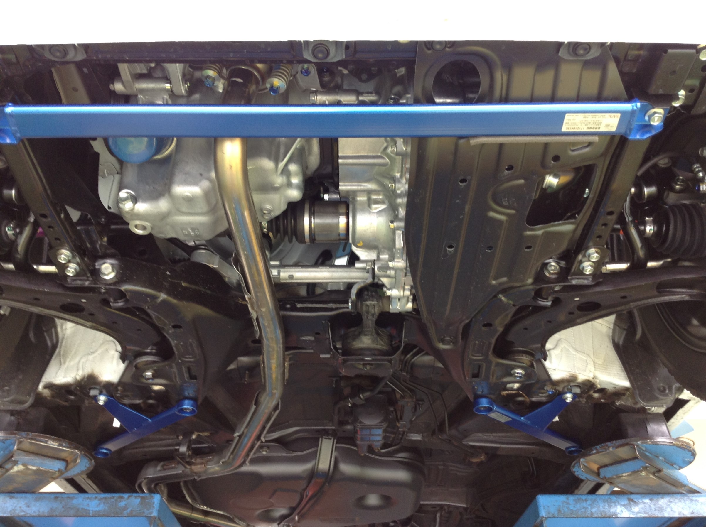 クスコ ボディ 補強パーツ お取り扱いしてますよぉ 彡 ホンダ N Boxカスタム その他 パーツ取付 足回り関係取付 スタッフ日記 タイヤ館 坂戸 タイヤからはじまる トータルカーメンテナンス タイヤ館グループ