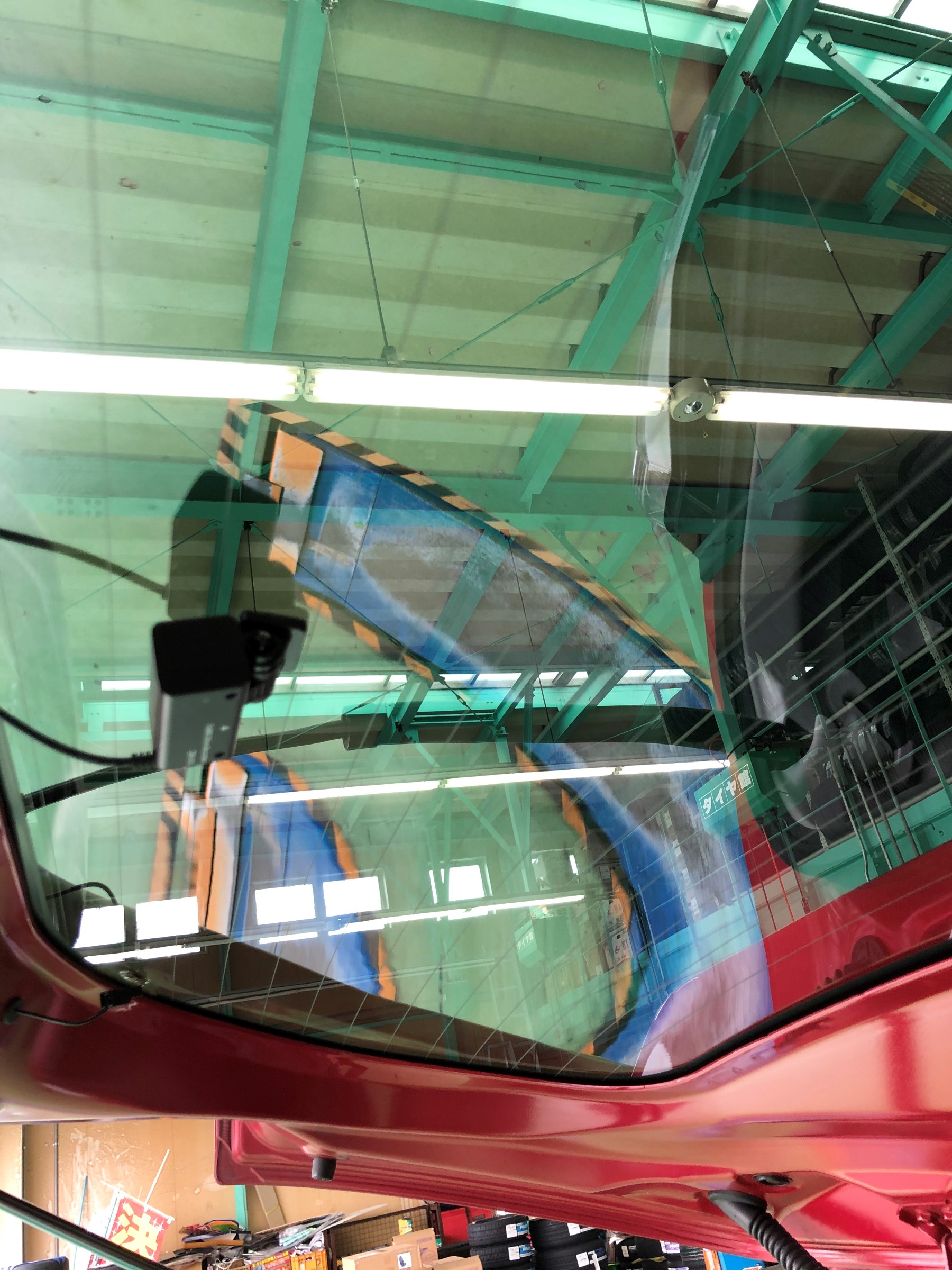 スティングレー Mh34s にドライブレコーダー取り付け スズキ ワゴンr スティングレー その他 パーツ取付 各種用品取付 スタッフ日記 タイヤ館 岩出 大阪府 和歌山県のタイヤからはじまる トータルカーメンテナンス タイヤ館グループ