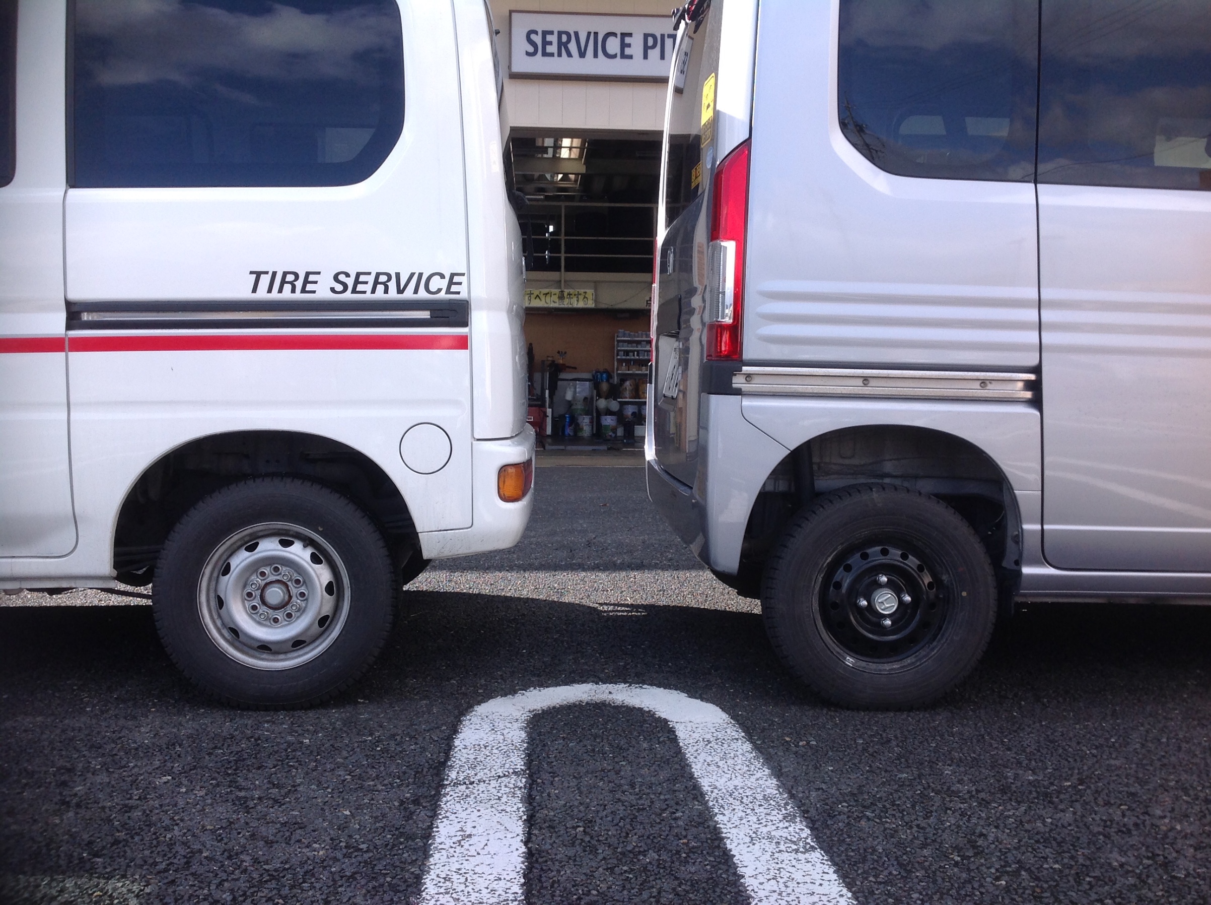 HONDA N-VAN リフトアップスプリング取付 | 店舗おススメ情報