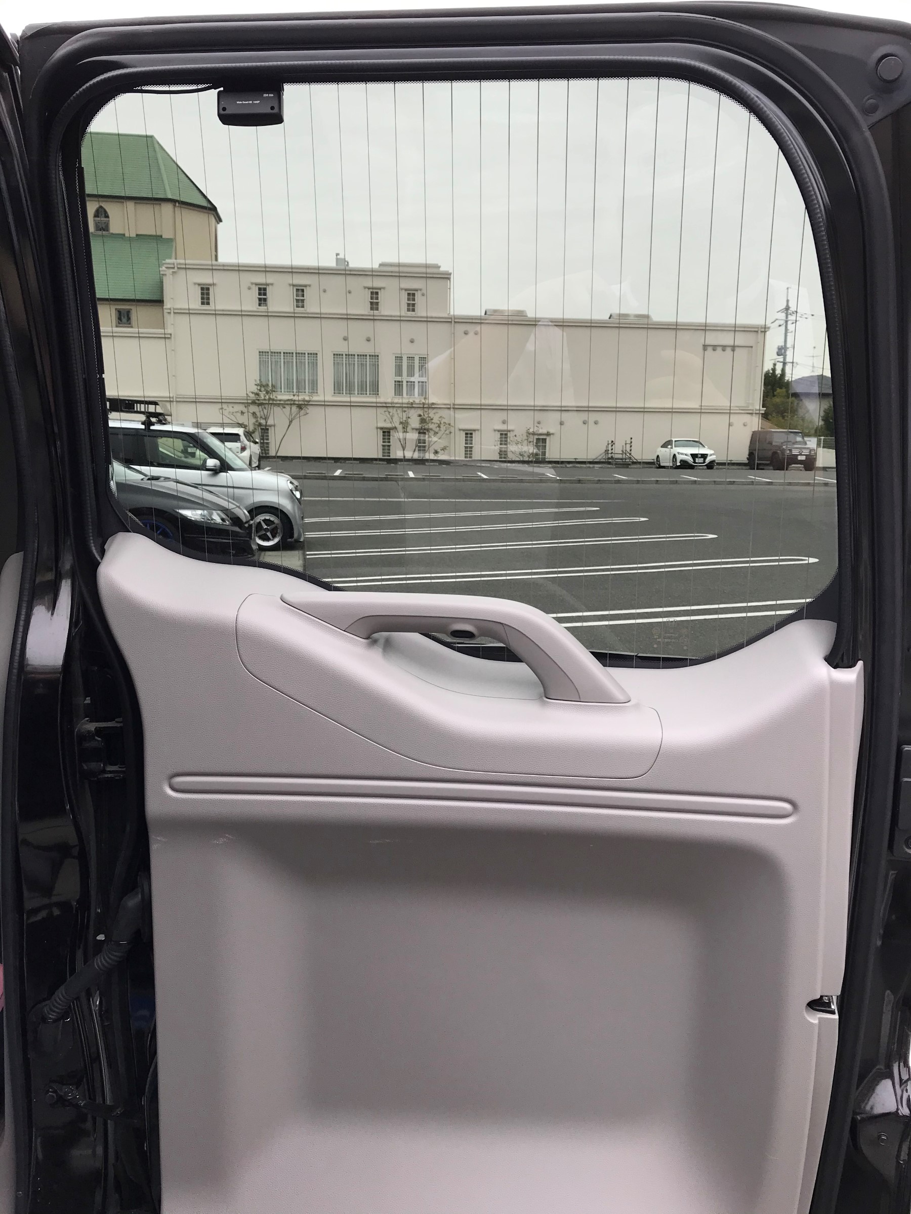 ステップワゴンにドライブレコーダー取付 ホンダ ステップワゴン Av ナビ機器 カー用品取付 Av商品取付 サービス事例 タイヤ館 倉敷大島 タイヤからはじまる トータルカーメンテナンス タイヤ館グループ