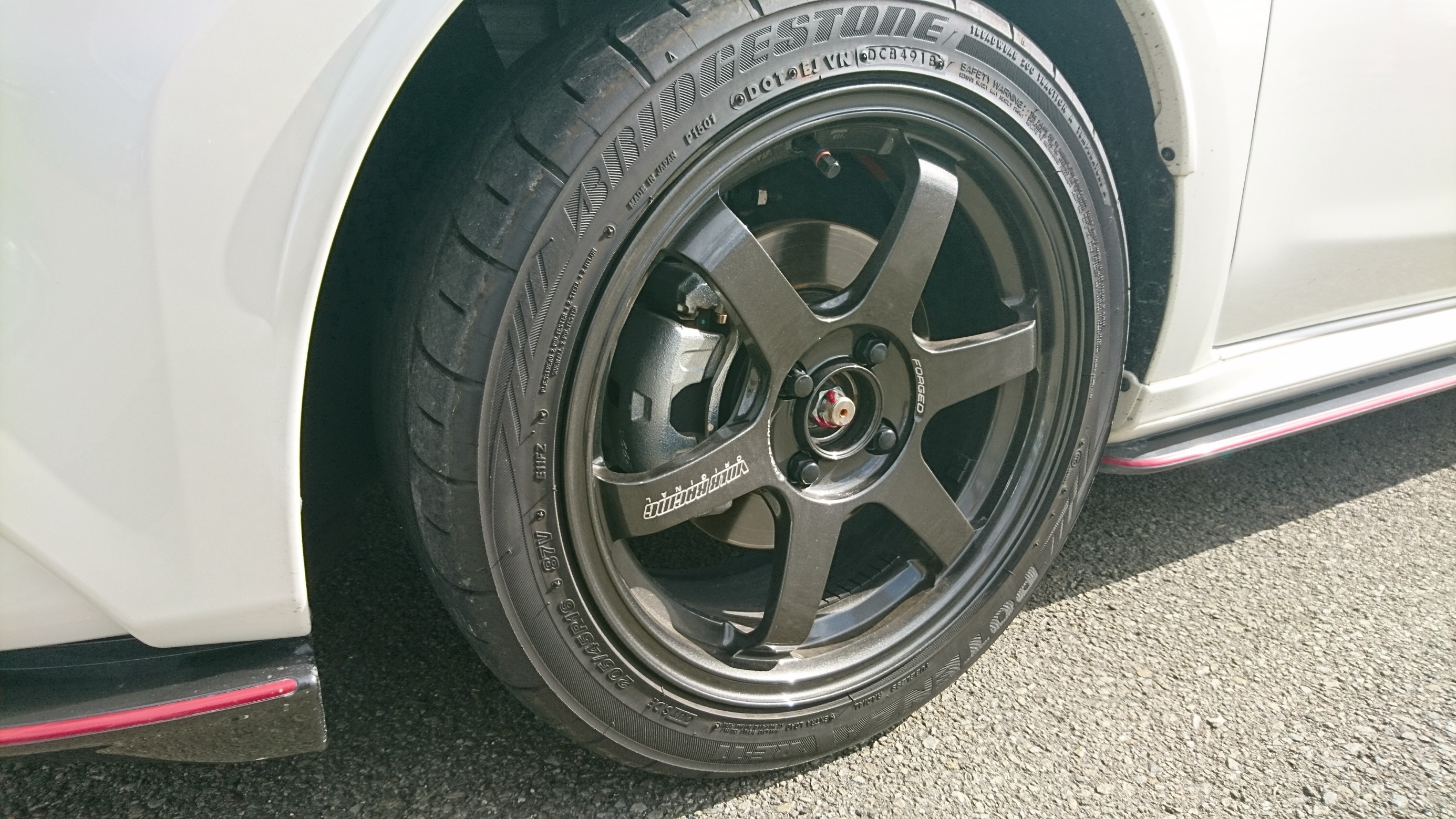 ⠀K12マーチ ニスモ ホイール 15インチ 185/55R15