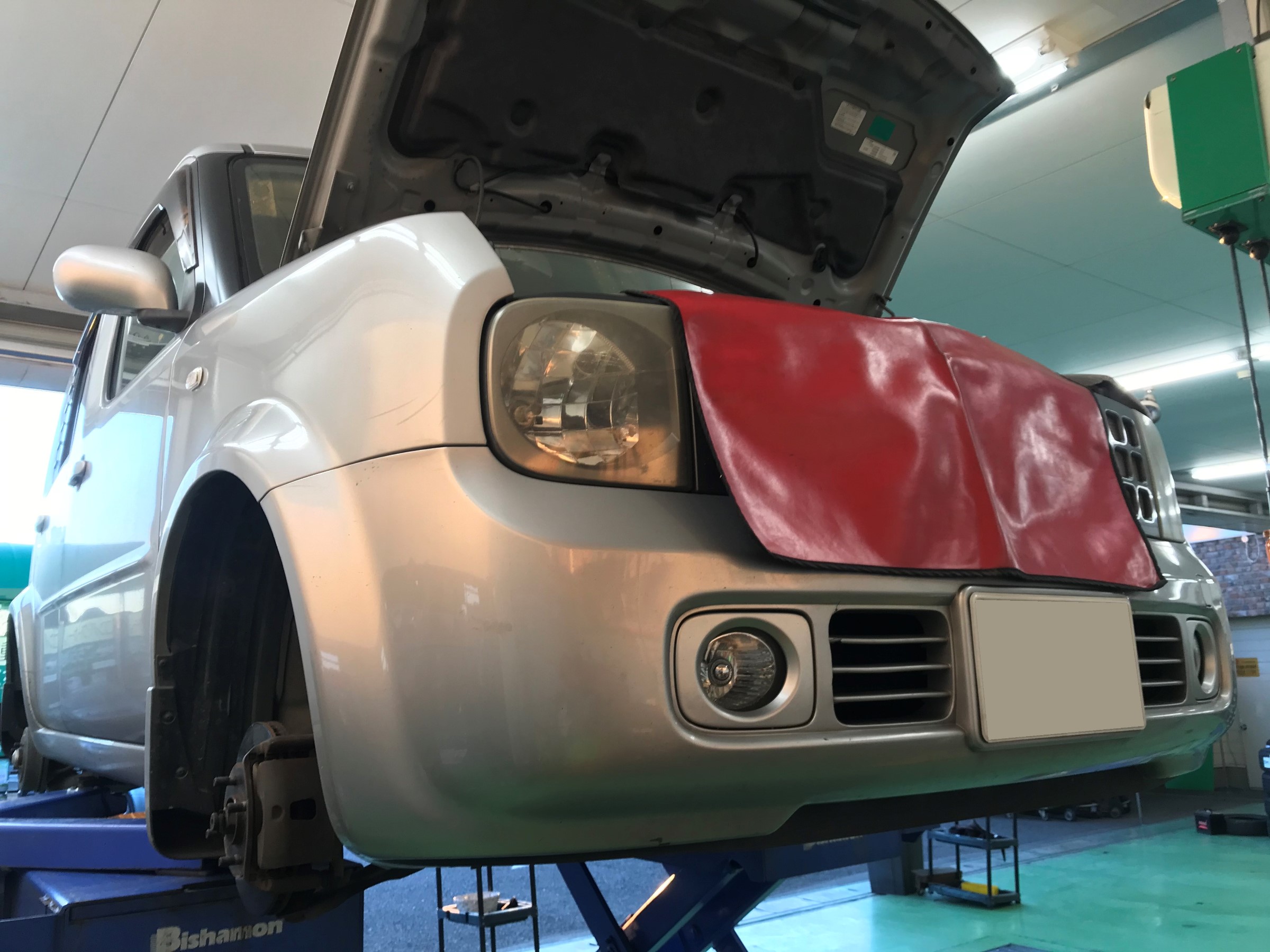 日産 キューブ Z11 車検整備にて ファンベルト交換を実施しました 日産 キューブ メンテナンス商品 その他 車検 サービス事例 タイヤ館 土浦北インター 茨城県のタイヤ カー用品ショップ タイヤからはじまる トータルカーメンテナンス タイヤ館グループ