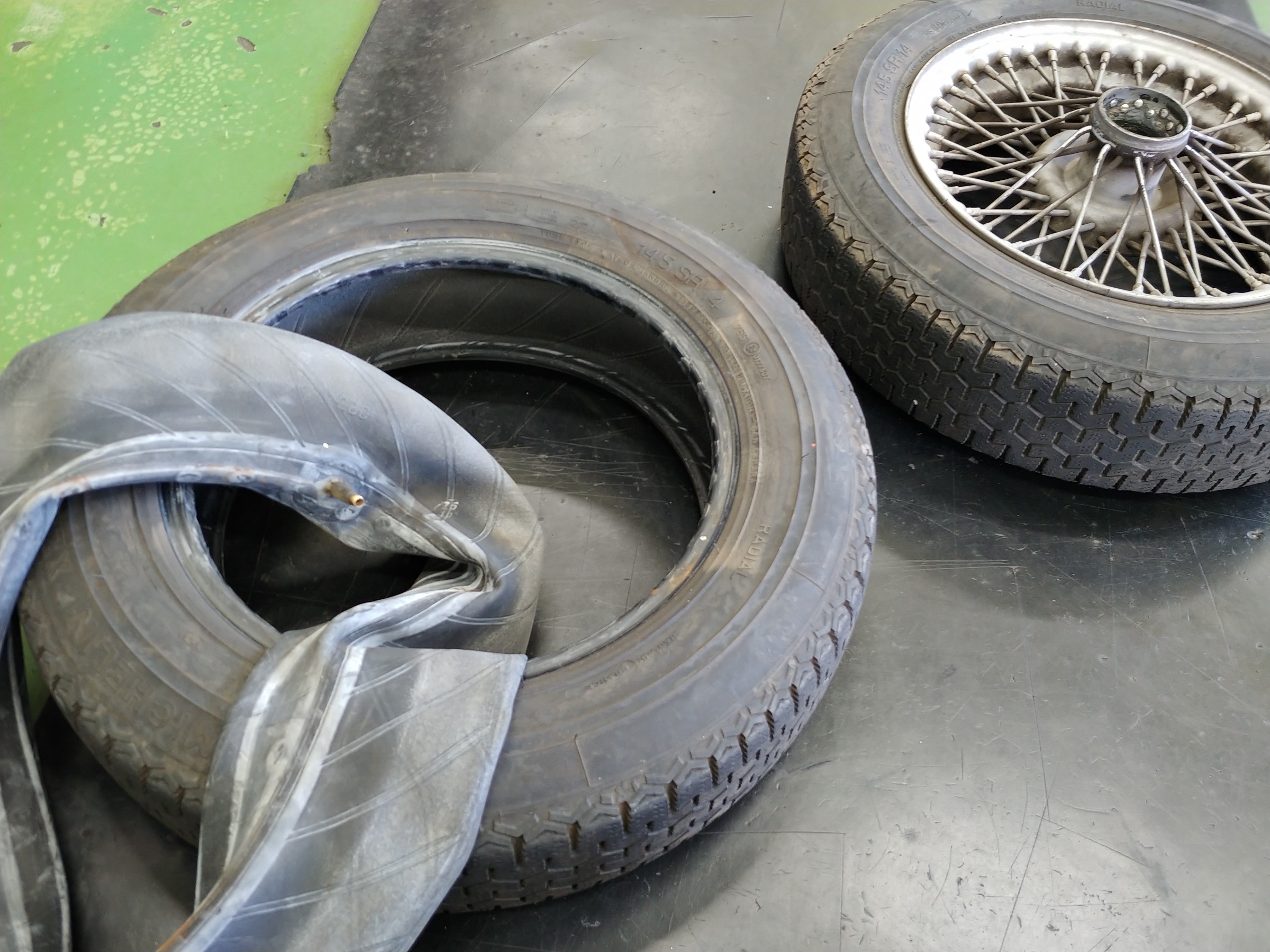 すごい車が来店 スタッフ日記 タイヤ館 保谷 東京都のタイヤ カー用品ショップ タイヤからはじまる トータルカーメンテナンス タイヤ館グループ