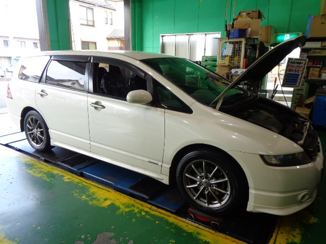 オデッセイ オイル交換 ホンダ オデッセイ メンテナンス商品 オイル関連 エンジンオイル交換 サービス事例 タイヤ館 入間 タイヤからはじまる トータルカーメンテナンス タイヤ館グループ