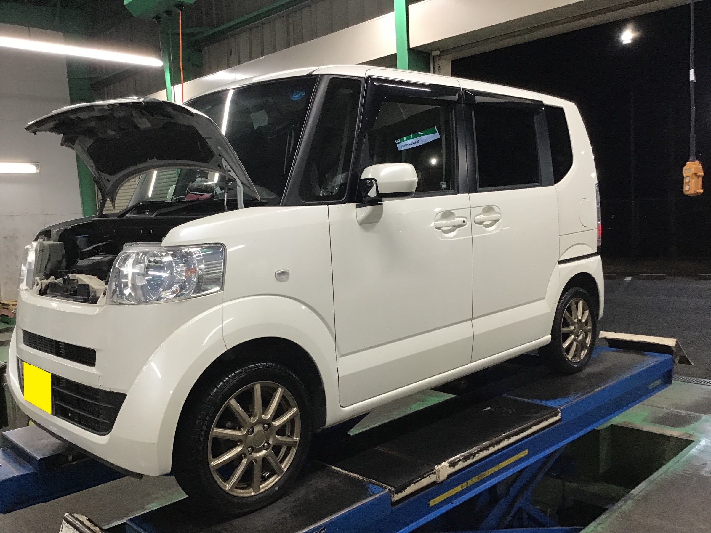 ホンダ・JF1型N-BOX、タイヤ＆アルミホイール交換！ | ホンダ N-BOX