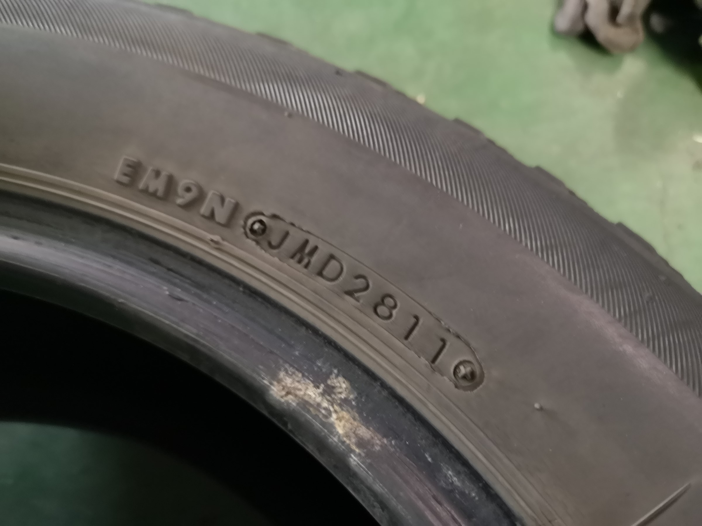 スタッドレスタイヤがお得になっております タイヤ タイヤ ホイール関連 タイヤ ホイール交換 スタッフ日記 タイヤ館 秋田 秋田県の タイヤ カー用品ショップ タイヤからはじまる トータルカーメンテナンス タイヤ館グループ