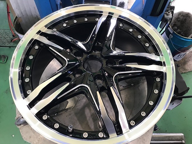 トヨタ エスクァイア STEINER LSV＋ｾｲﾊﾞｰﾘﾝｸﾞ 215/40R18 タイヤ