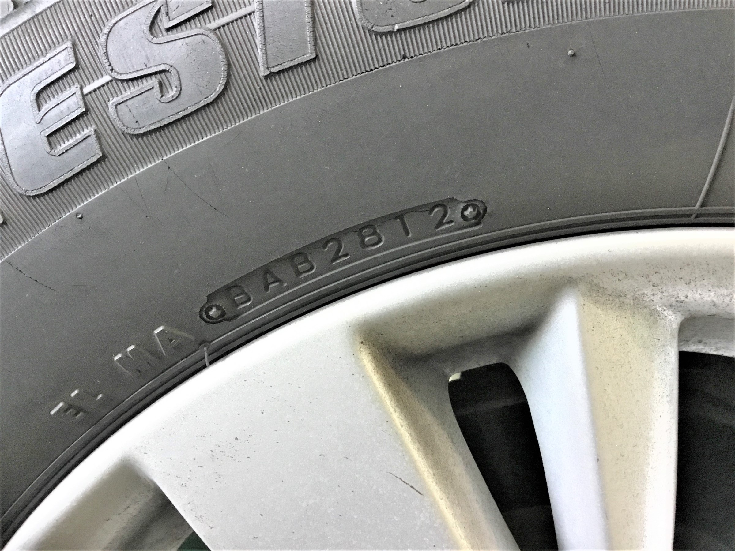 J32型ティアナ、タイヤ交換！ | 日産 ティアナ タイヤ タイヤ