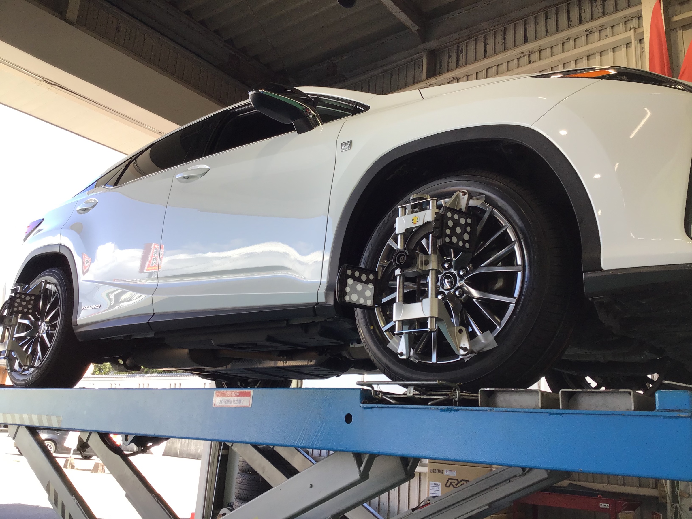お車との相性が良い新車装着タイヤでの交換です。