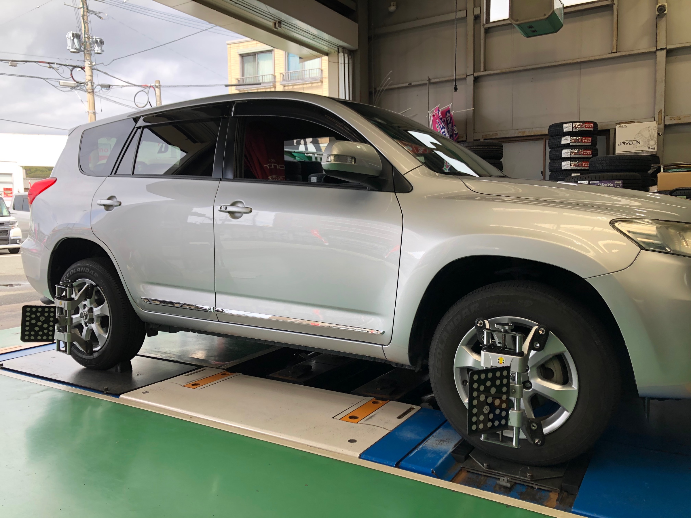 トヨタ ヴァンガード アライメント 取付 サービス事例 タイヤ館 松崎 タイヤからはじまる トータルカーメンテナンス タイヤ館グループ