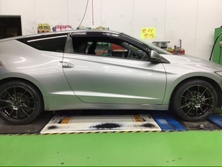 CR-ZにウェッズスポーツSA25R | ホンダ CR-Z | サービス事例 | タイヤ