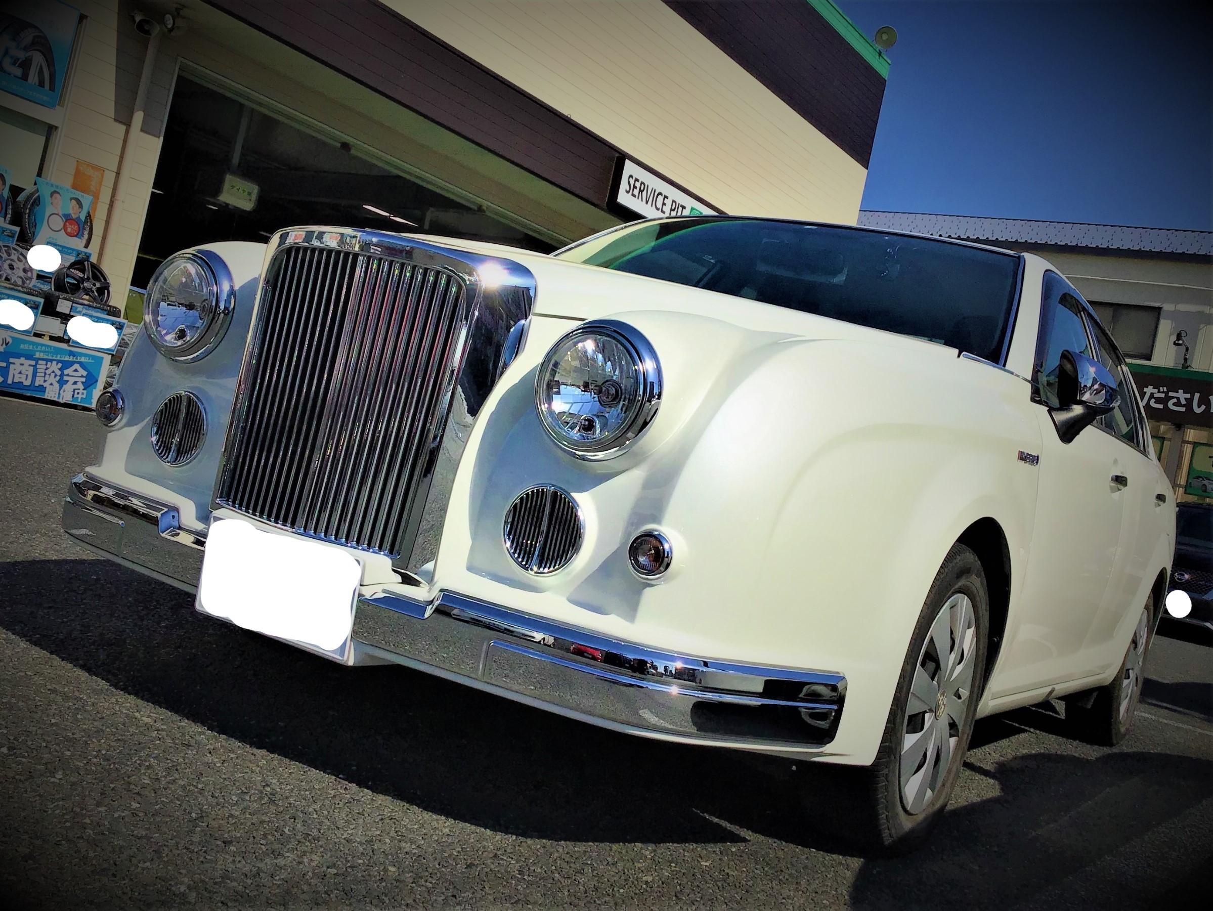 光岡自動車 Ryugi アルミホイール交換 ホイール サービス事例 タイヤ館 高津 神奈川県のタイヤ カー用品ショップ タイヤからはじまる トータルカーメンテナンス タイヤ館グループ