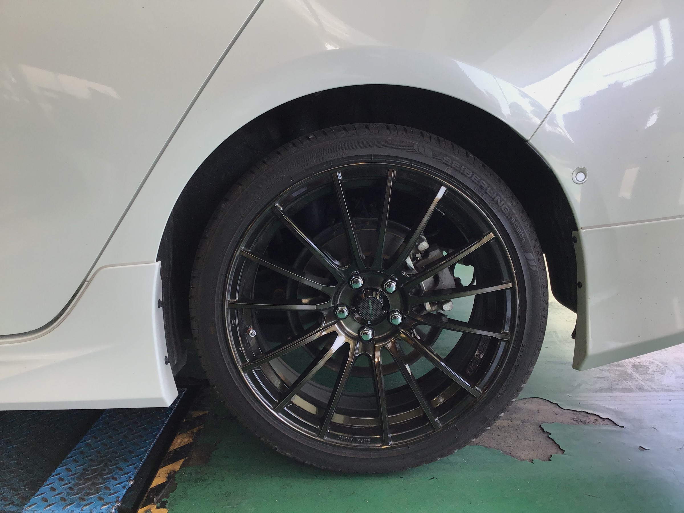 50系プリウス RS・Rダウンサス 取り付け | 店舗おススメ情報 50系プリウス RS・Rダウンサス 取り付け | 店舗おススメ情報