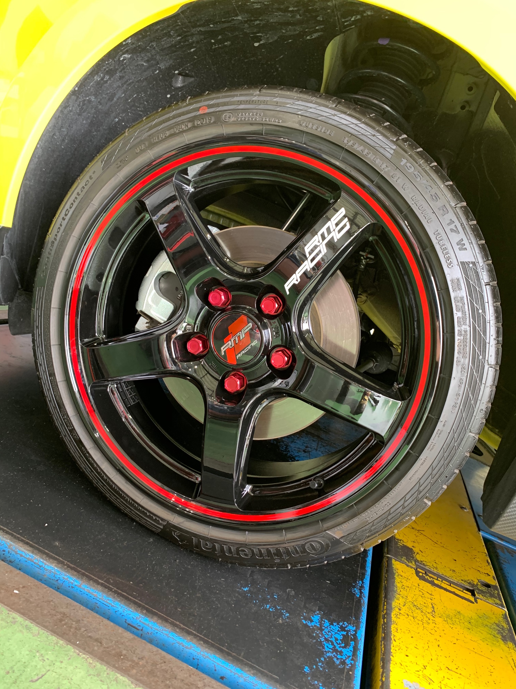 ホイール交換 | 店舗おススメ情報 | タイヤ館 真岡（栃木県） | タイヤ