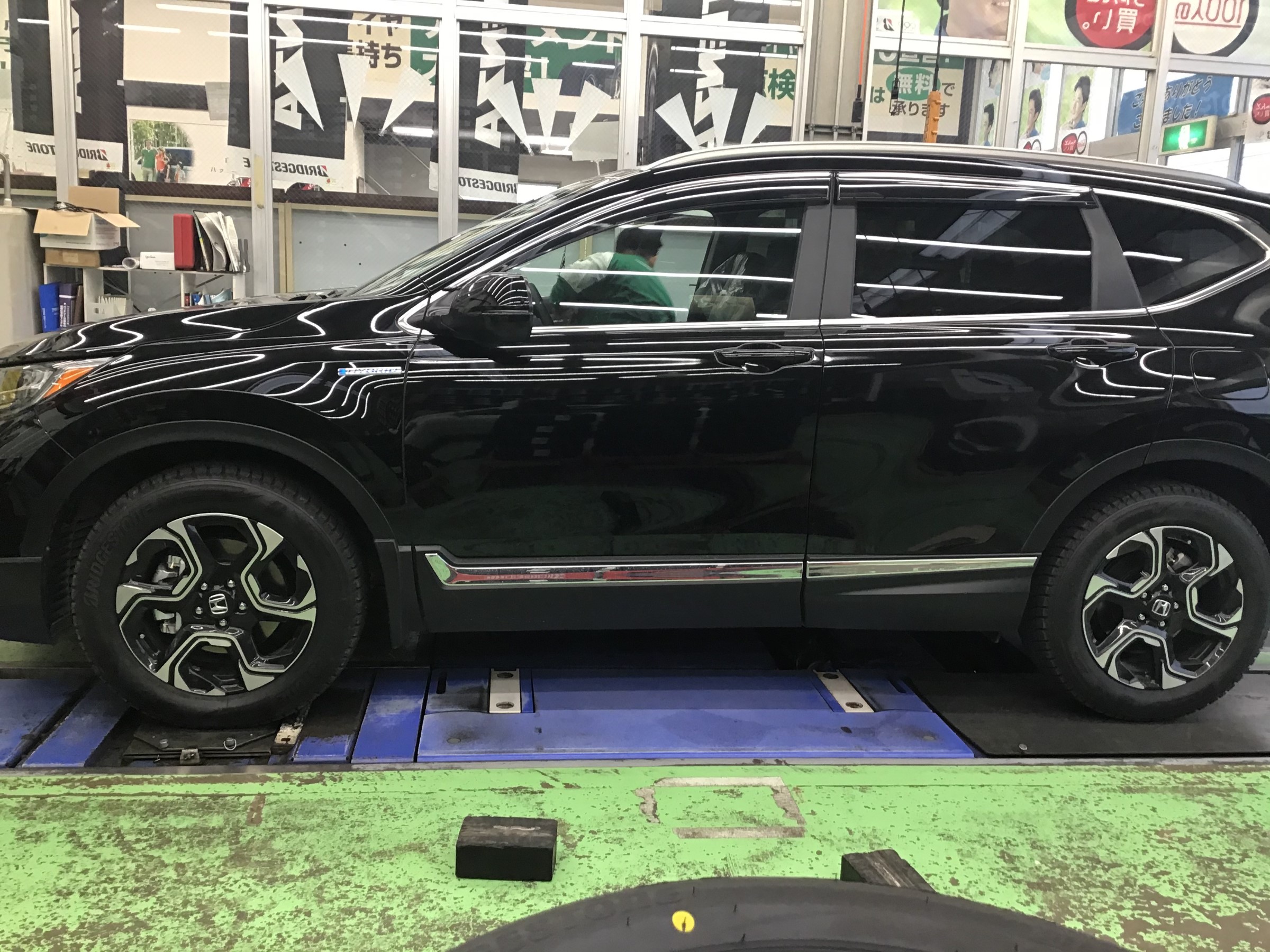 ホンダ・CR-V(RT-6)〜スタッドレス・ホイールセット取付