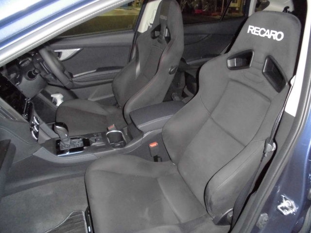 スバル インプレッサ Gt７ Recaroシート交換 スバル インプレッサスポーツ その他 外装 内装取付 Recaro 取り扱い店 スタッフ日記 タイヤ館 山形南 山形県のタイヤ カー用品ショップ タイヤからはじまる トータルカーメンテナンス タイヤ館グループ