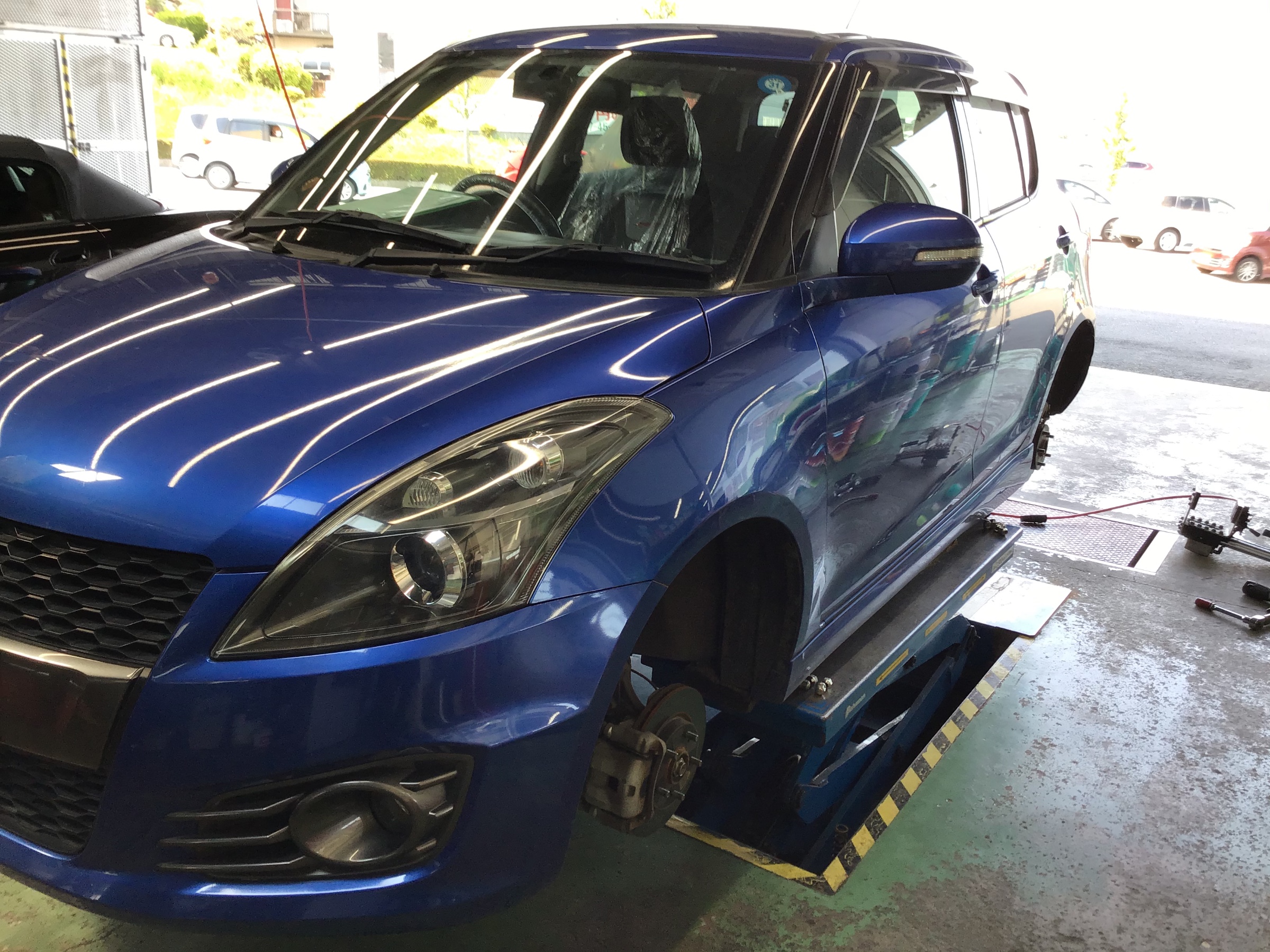 スズキ・スイフトスポーツZC32S】タイヤ交換 | スズキ スイフト