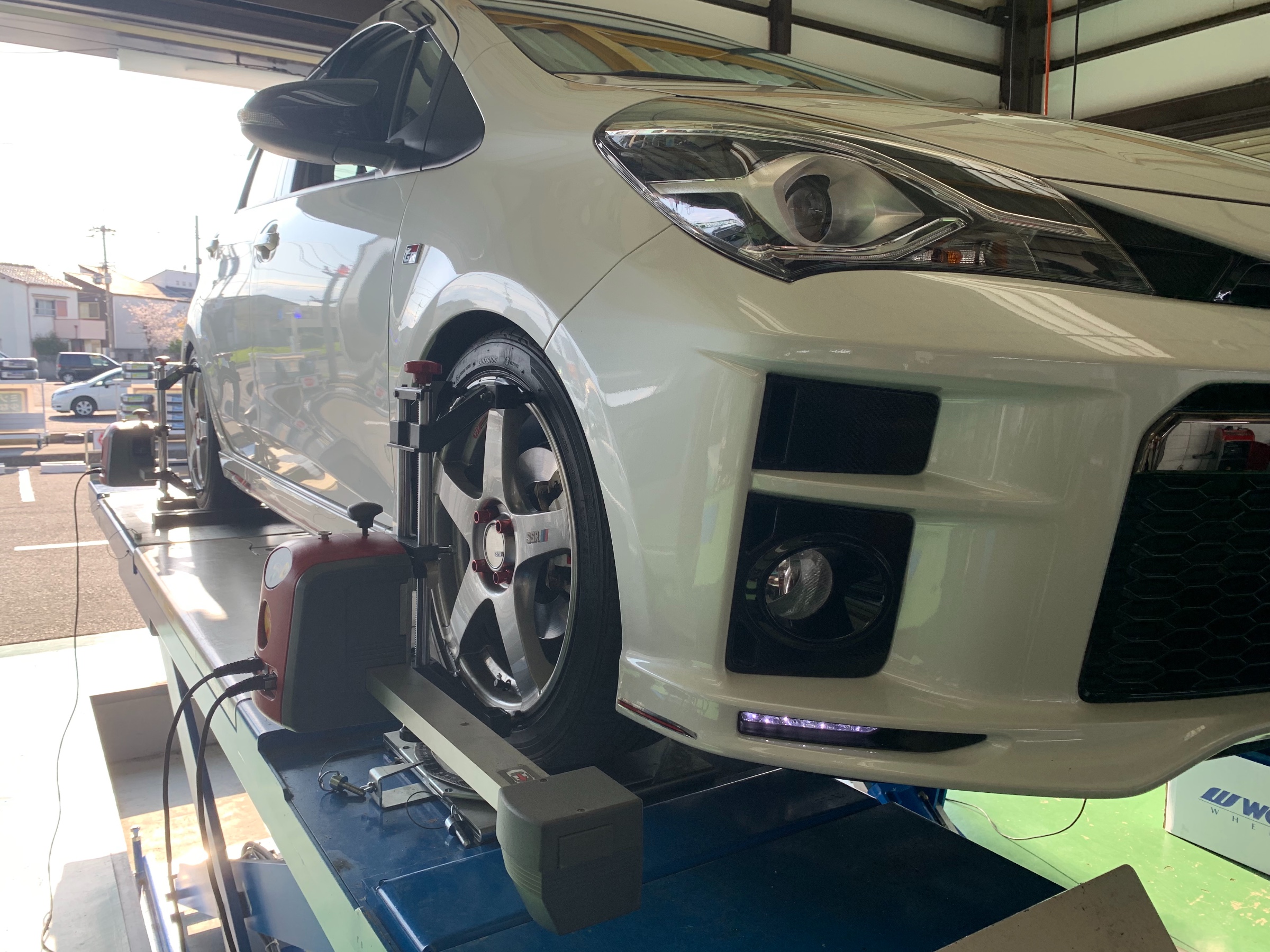 GR Vitz(NCP131)にCUSCO SPORT R | トヨタ ヴィッツGRスポーツGR