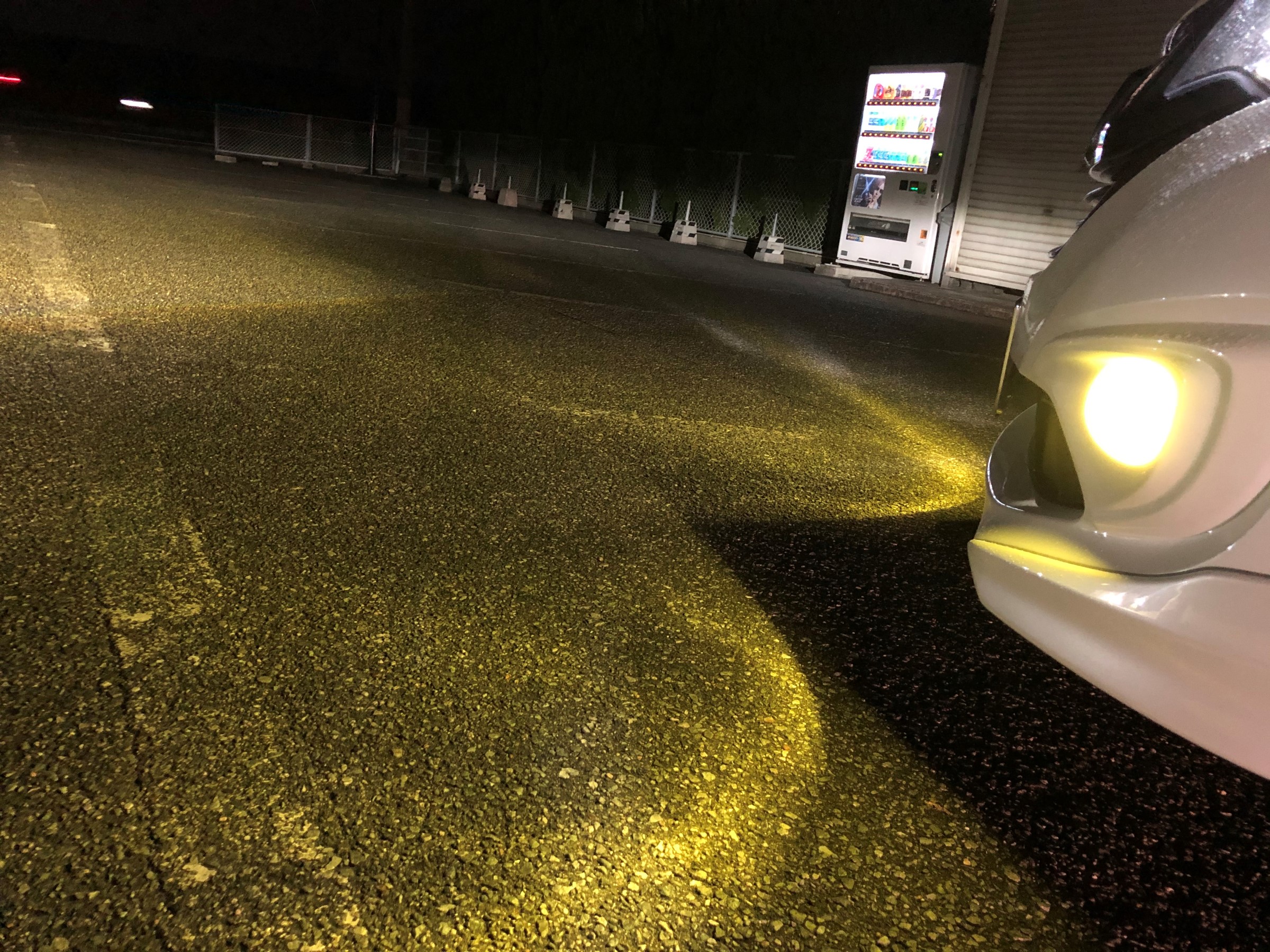 GB5フリード LEDフォグ装着!! | ホンダ フリード その他 パーツ取付 > 各種用品取付 | サービス事例 | タイヤ館 徳島 |  徳島県のタイヤ、カー用品ショップ タイヤからはじまる、トータルカーメンテナンス タイヤ館グループ