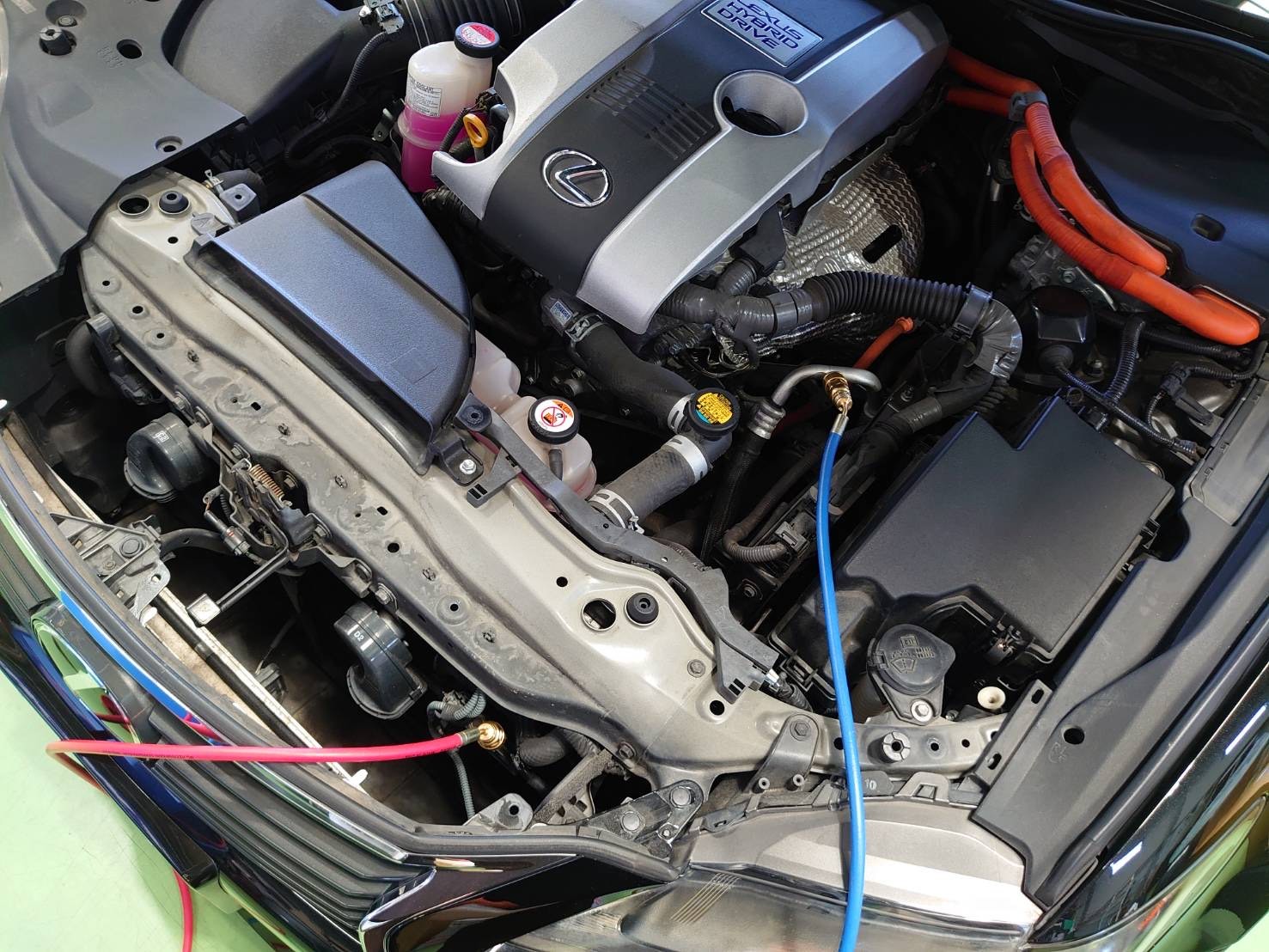 レクサス Gs300hにエアコンガスクリーニングを施工しましたっ レクサス Gs その他 その他 無料安全点検 技術サービス施工事例 タイヤ館 福岡東 タイヤからはじまる トータルカーメンテナンス タイヤ館グループ