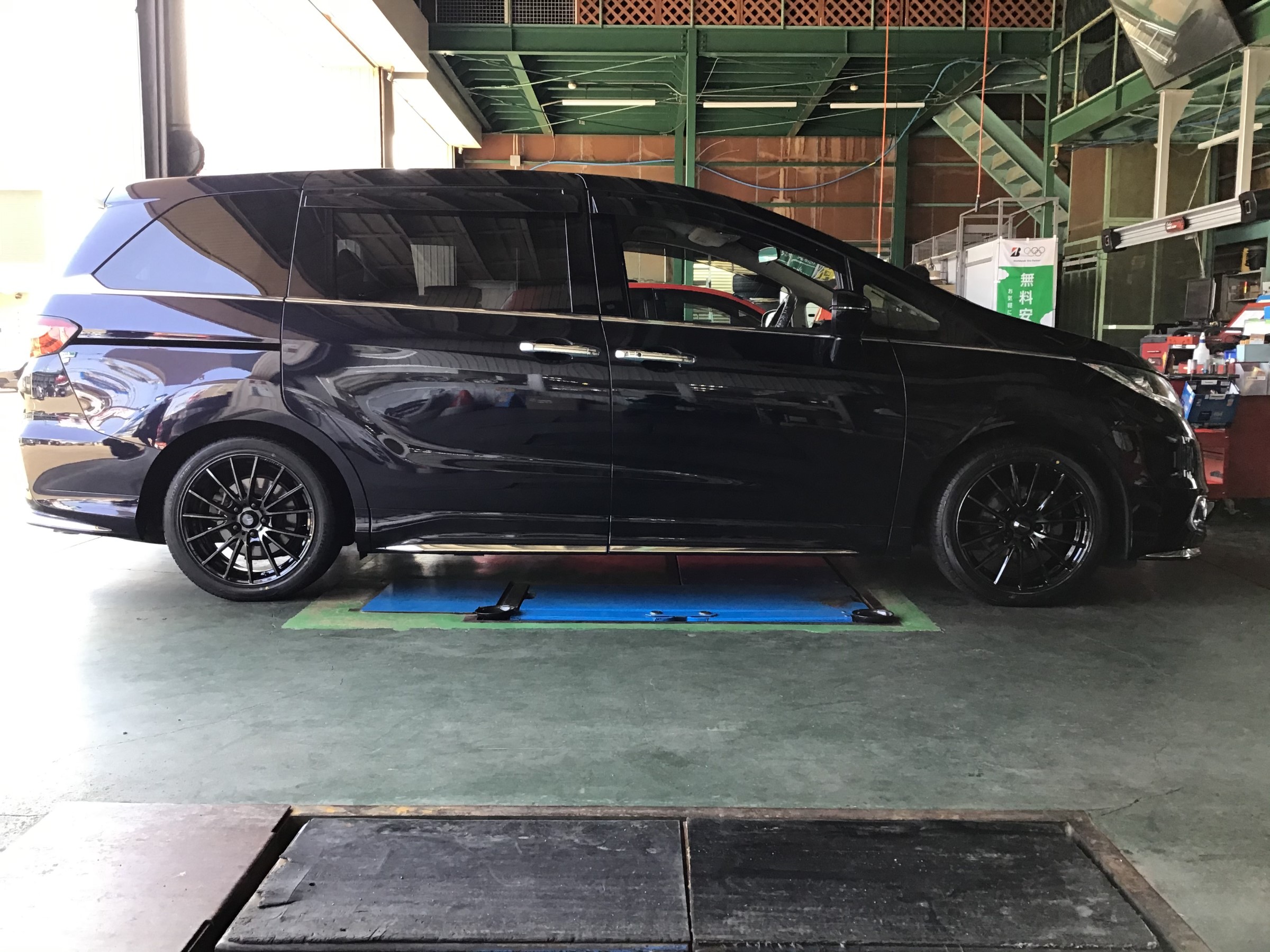 ホンダ オデッセイに18インチ装着しました！ | 店舗おススメ情報