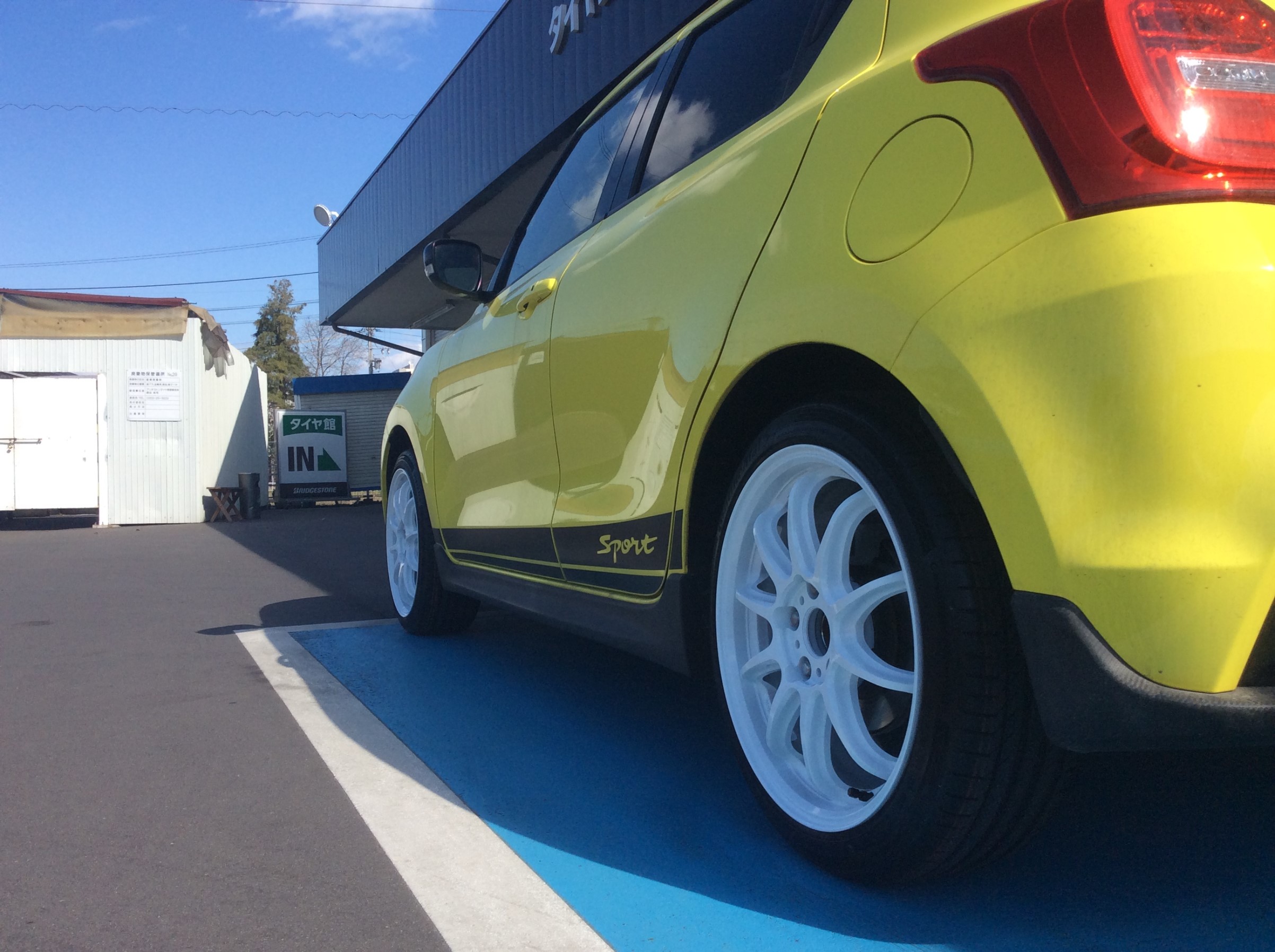 スイスポ　アルテッツァ装着可能　ワークエモーションZR10　17インチタイヤ付き スイフトスポーツ × WORK エモーションZR10 | 店舗おススメ情報