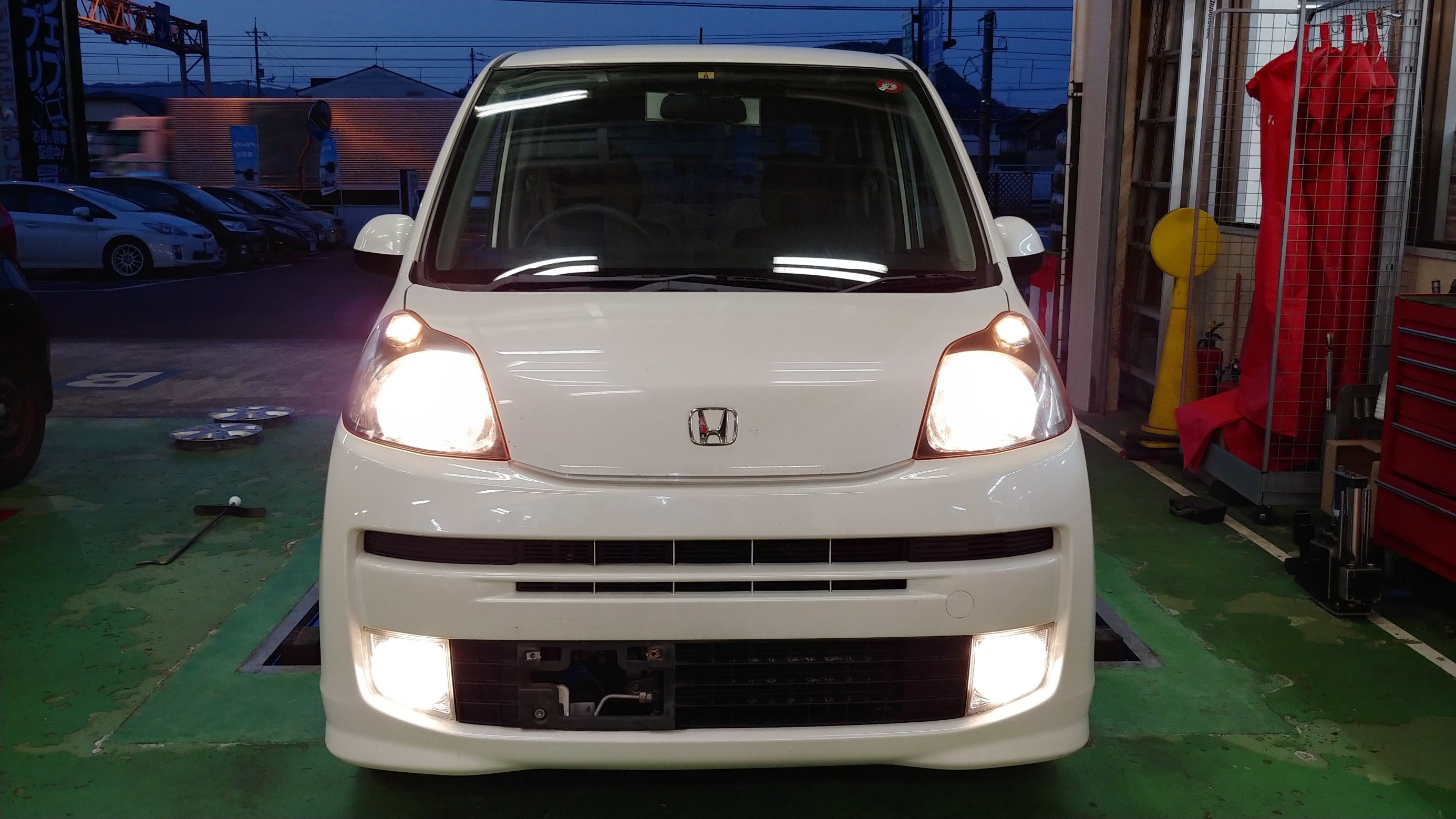 ライフ フルled化 ホンダ ライフ スタッフ日記 作業編 タイヤ館 松江南 タイヤからはじまる トータルカーメンテナンス タイヤ館グループ