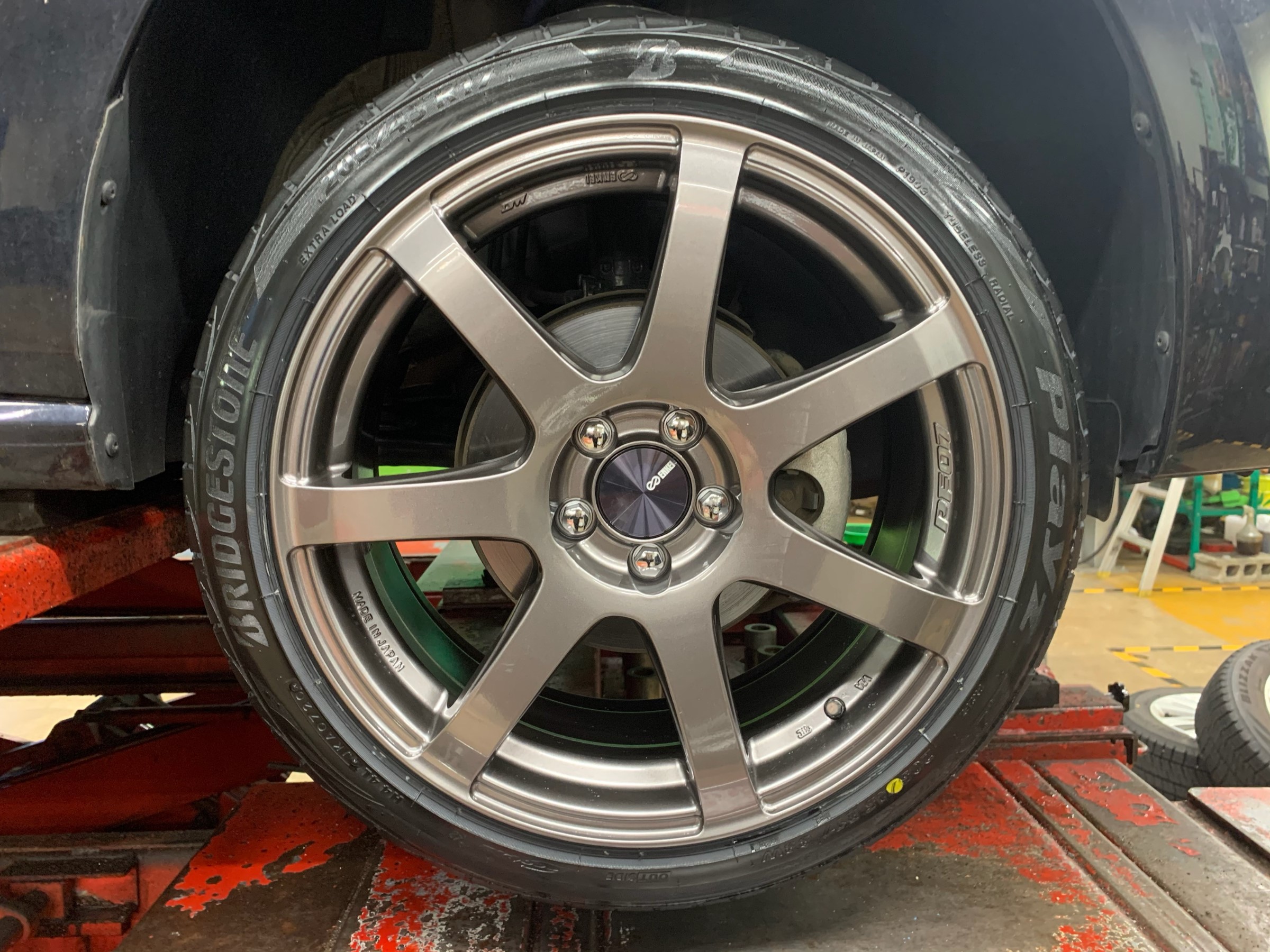 VW POLOにENKEI アルミホイール！ | スタッフ日記 | タイヤ館 酒田 
