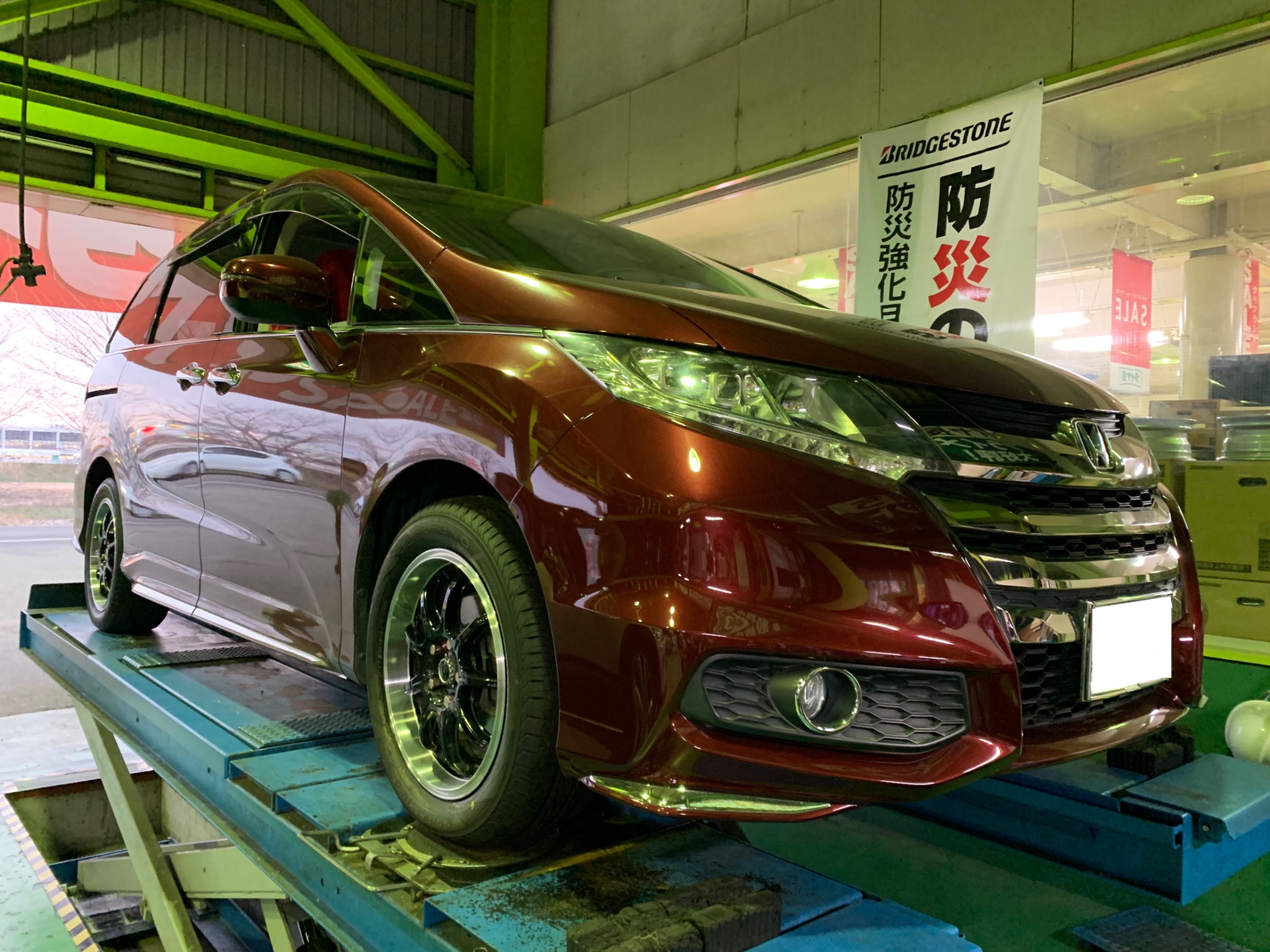 オデッセイ タイヤ Tpms タイヤ タイヤ ホイール関連 窒素ガス充填 サービス事例 タイヤ館 姫路 兵庫県のタイヤ カー用品ショップ タイヤからはじまる トータルカーメンテナンス タイヤ館グループ
