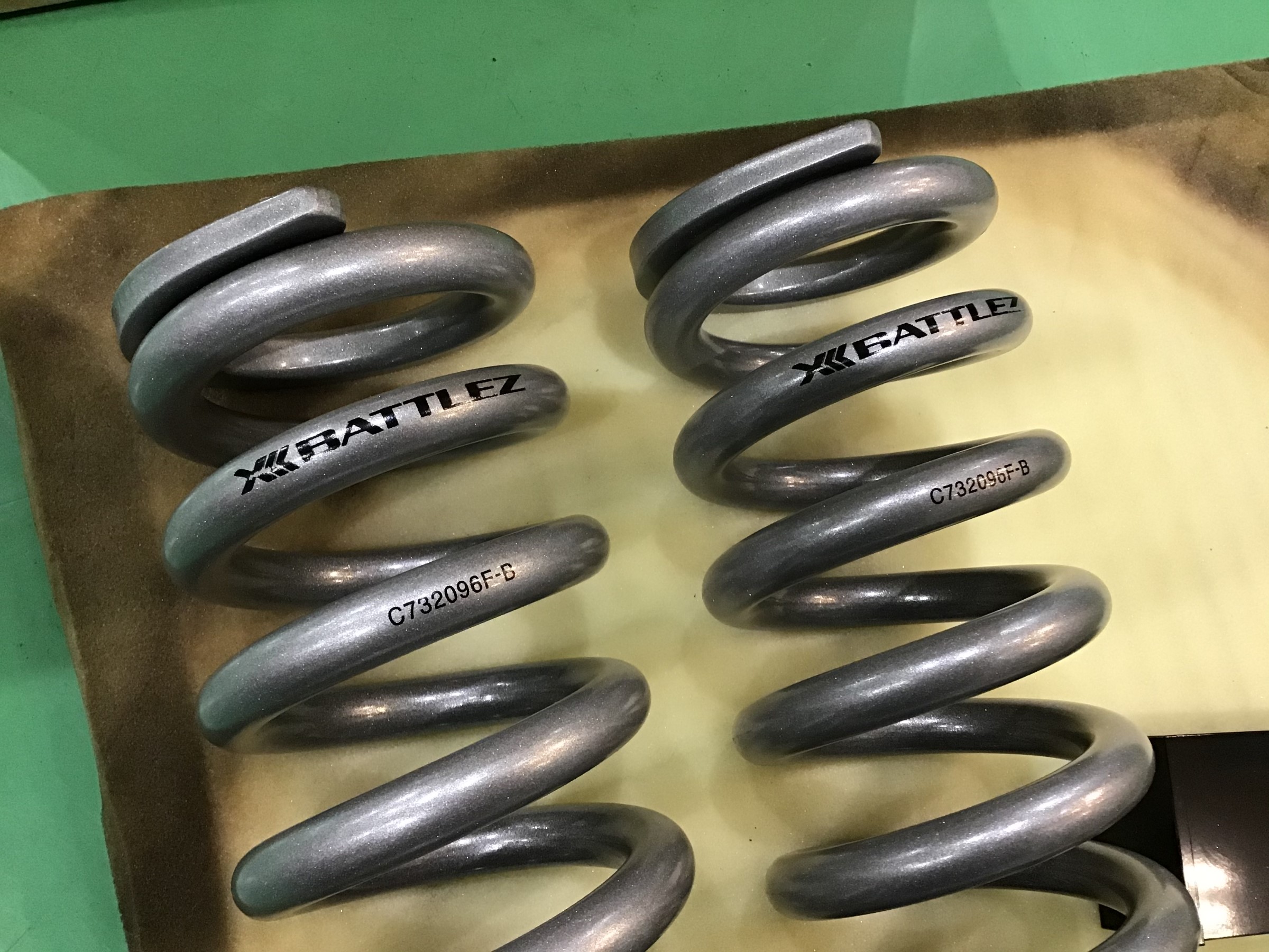 ハイラックスピックアップ JAOS リフトアップ | トヨタ ハイラックス