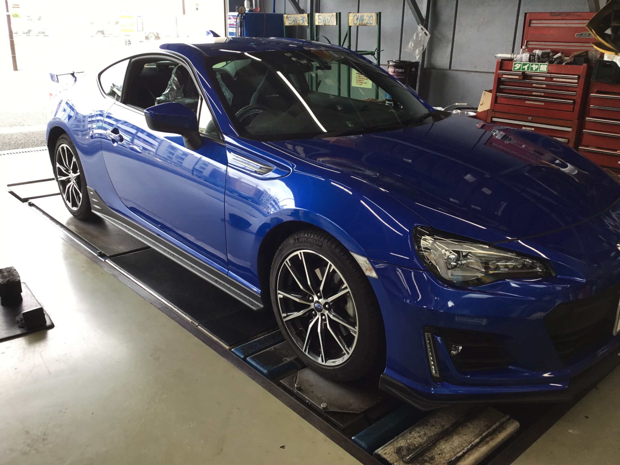 BRZ STI(ZC6)のホイールセット取付 | サービス事例 | タイヤ館 池上