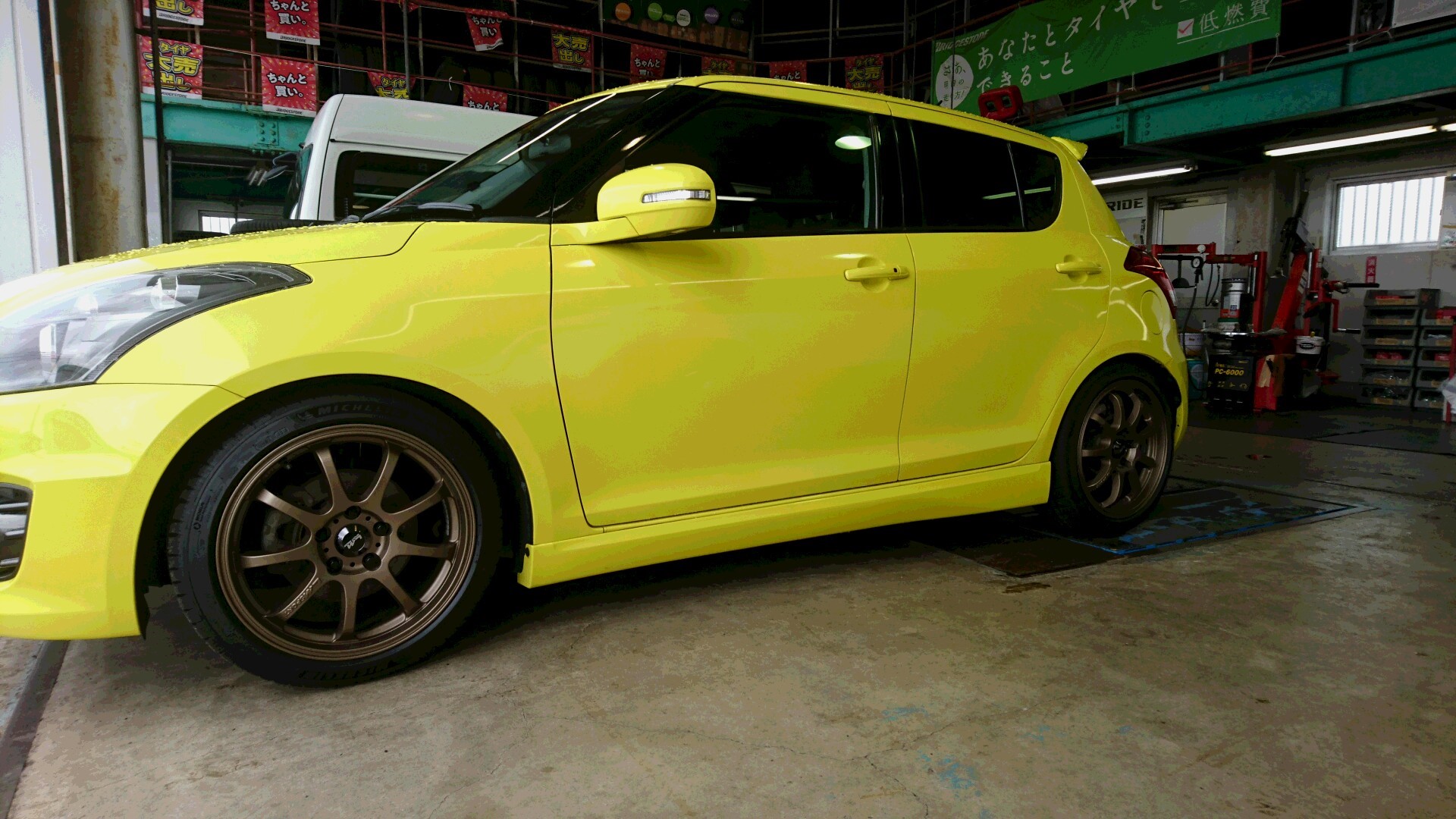 スイフトスポーツ ZC32S TEIN FLEX-Z | 店舗おススメ情報