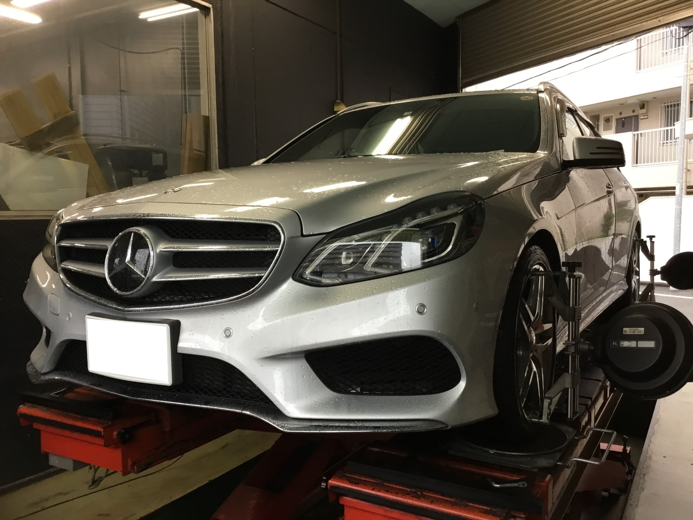 メルセデス・ベンツEクラス(W212) アライメント調整 | 店舗お メルセデス・ベンツEクラス(W212) アライメント調整 | 店舗お