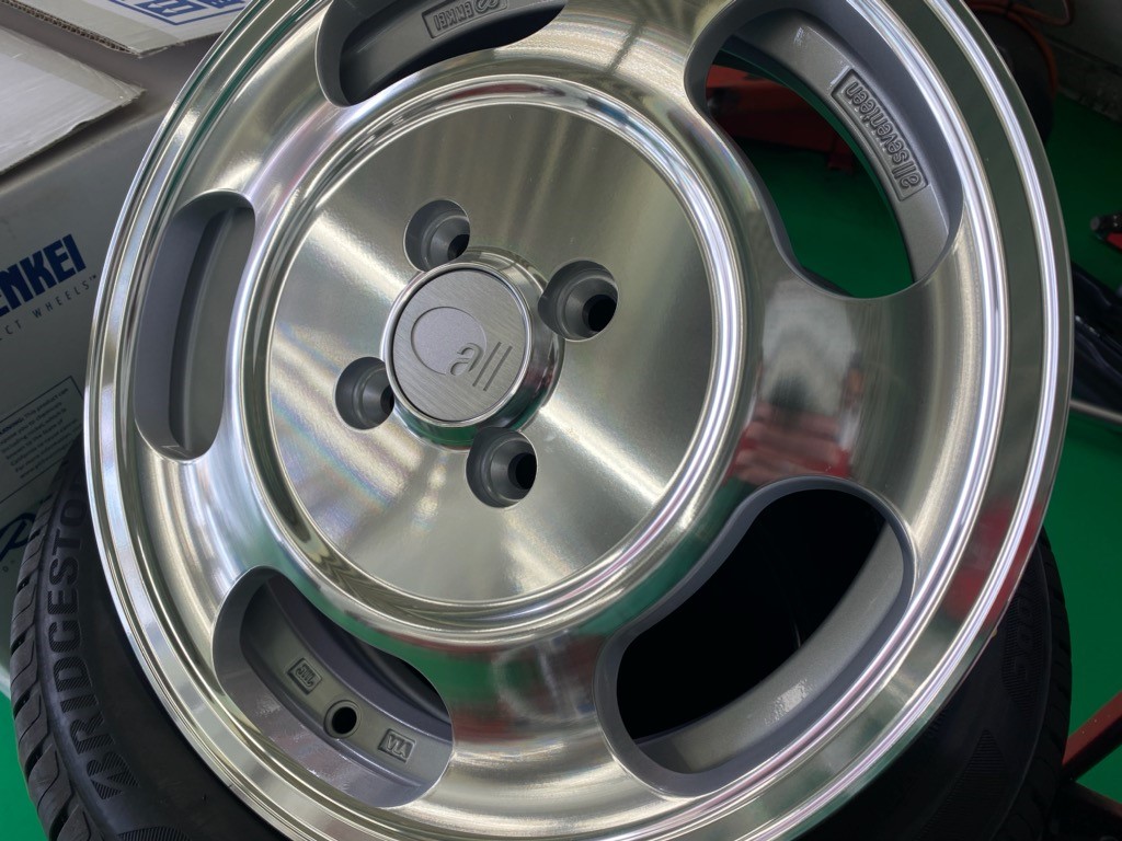 スズキ ワゴンR エンケイ「All seventeen」15インチ＆IPF LEDヘッド
